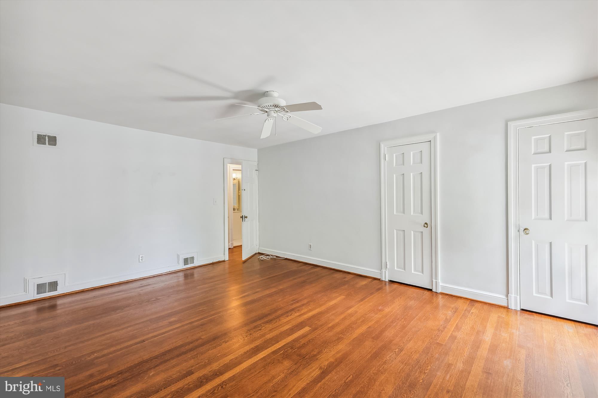 919 S SAINT ASAPH ST