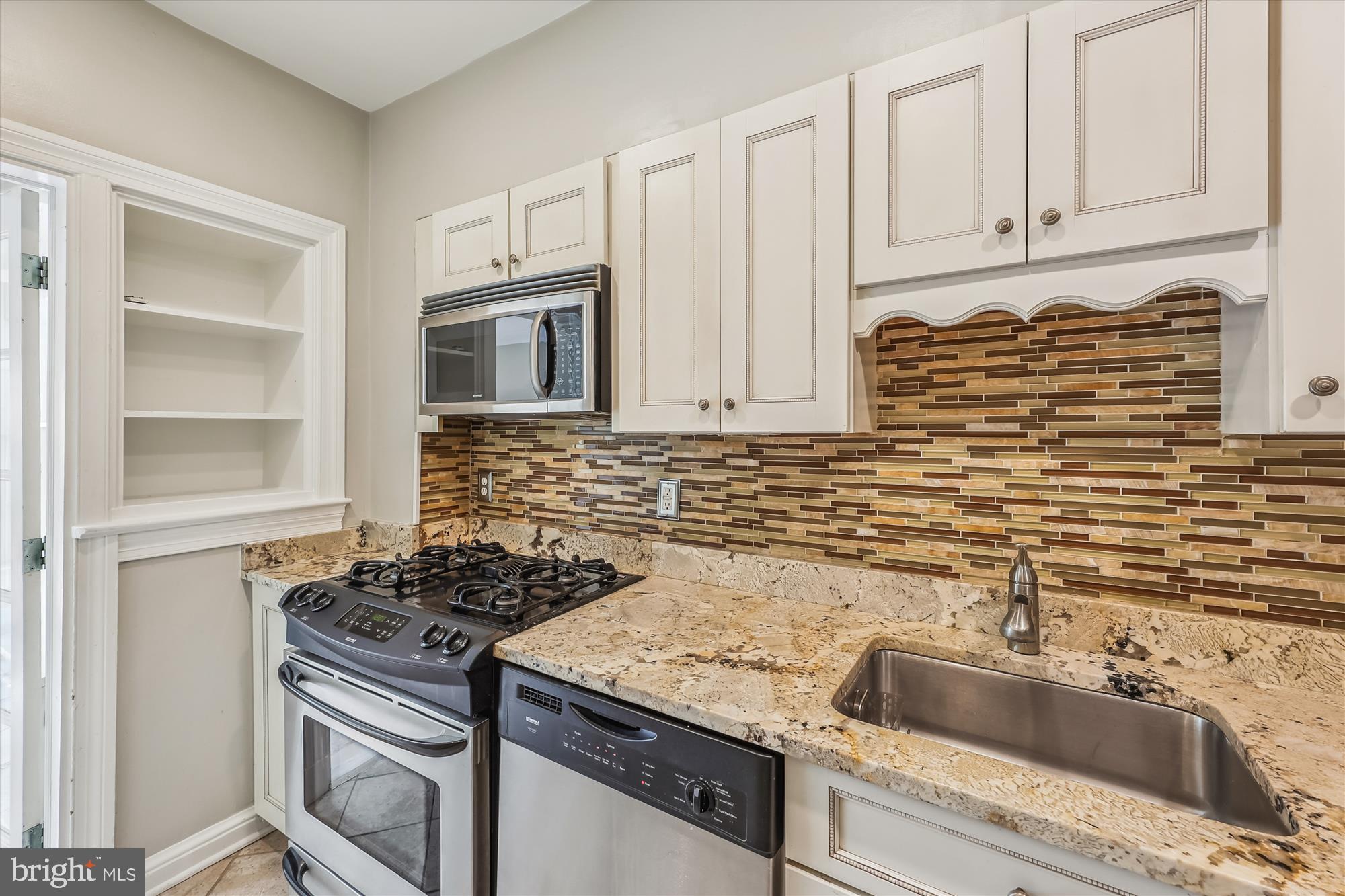 919 S SAINT ASAPH ST