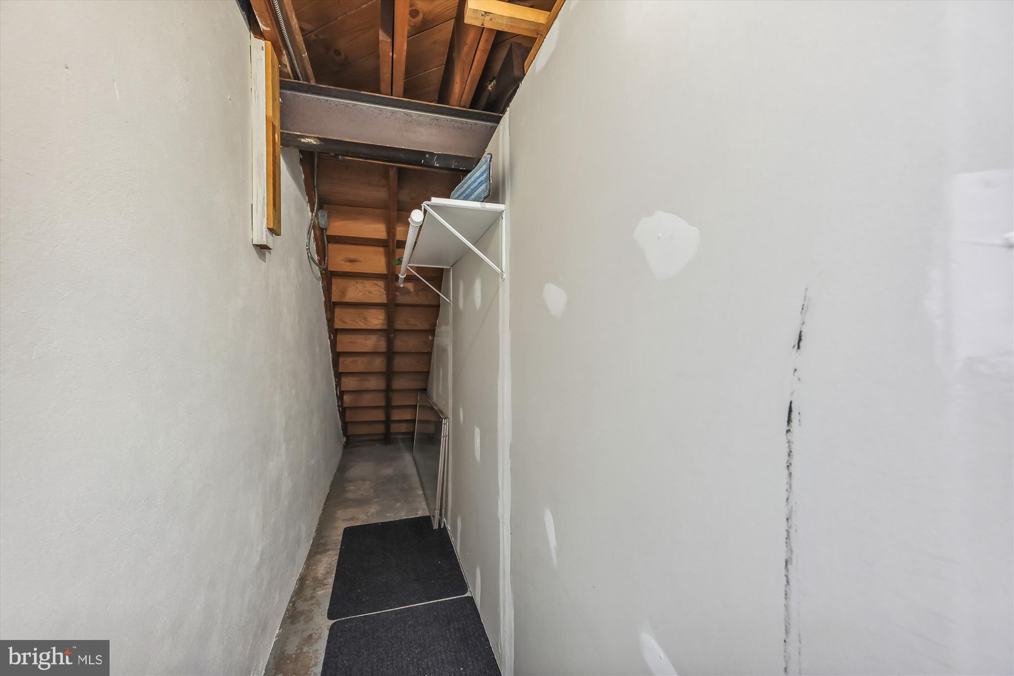 919 S SAINT ASAPH ST