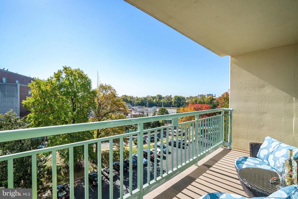 501 Slaters Ln #514