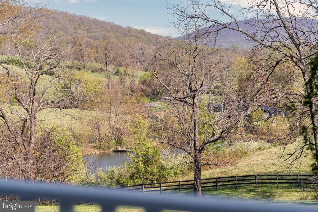12087 MOSS HOLLOW ROAD