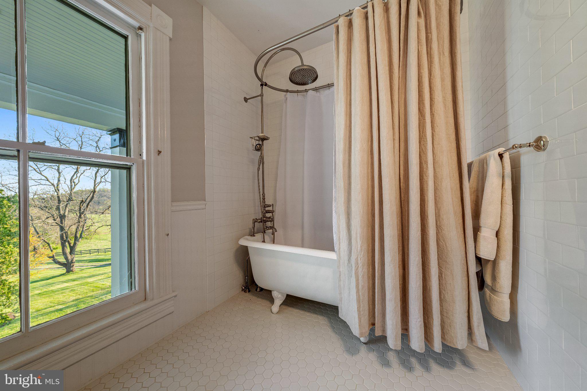 12087 MOSS HOLLOW ROAD