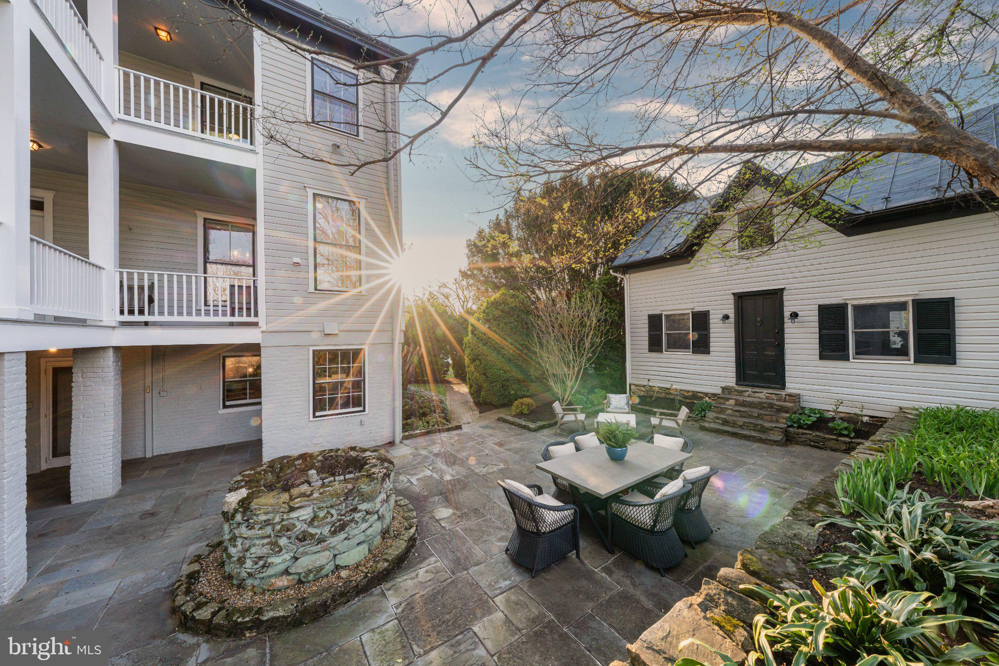 12087 MOSS HOLLOW ROAD