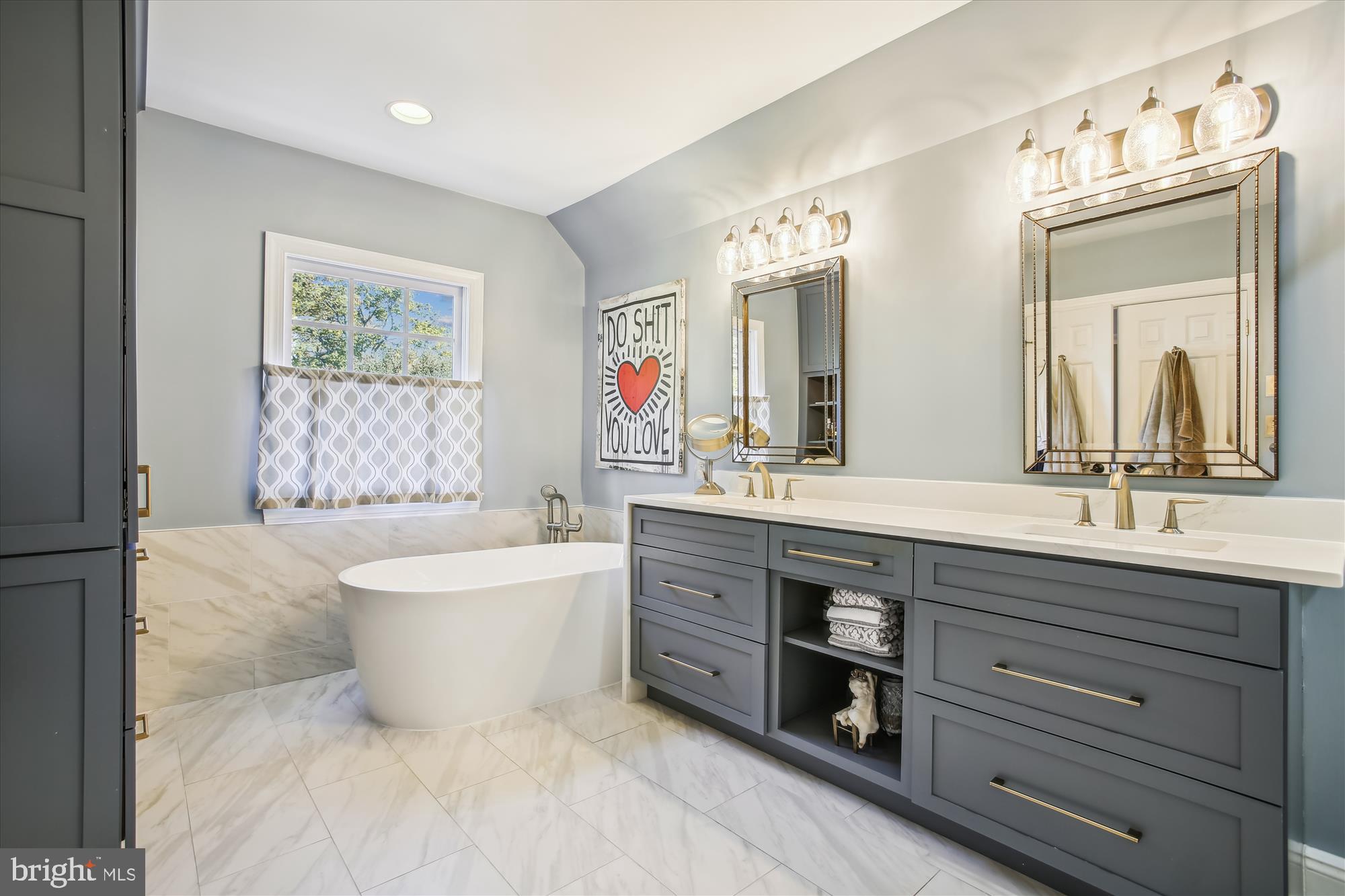 9056 Tower House PLACE