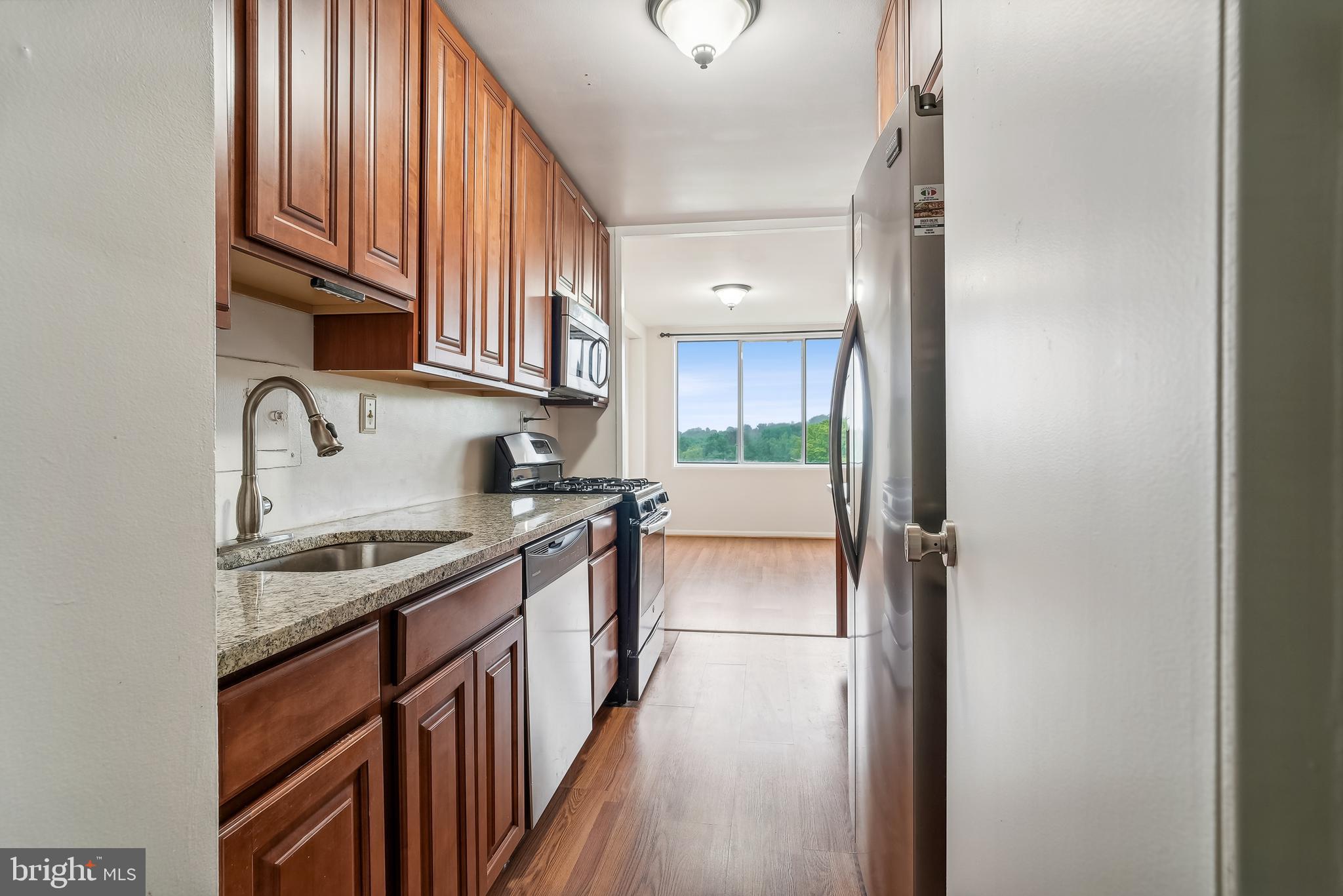 6631 Wakefield Dr #811