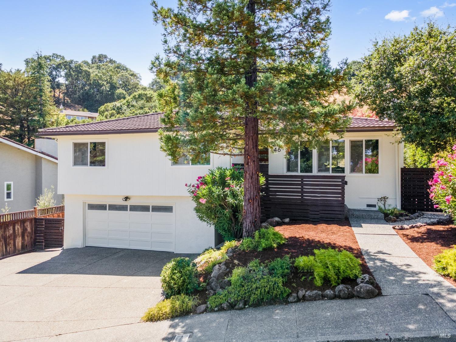 46 Elda Dr