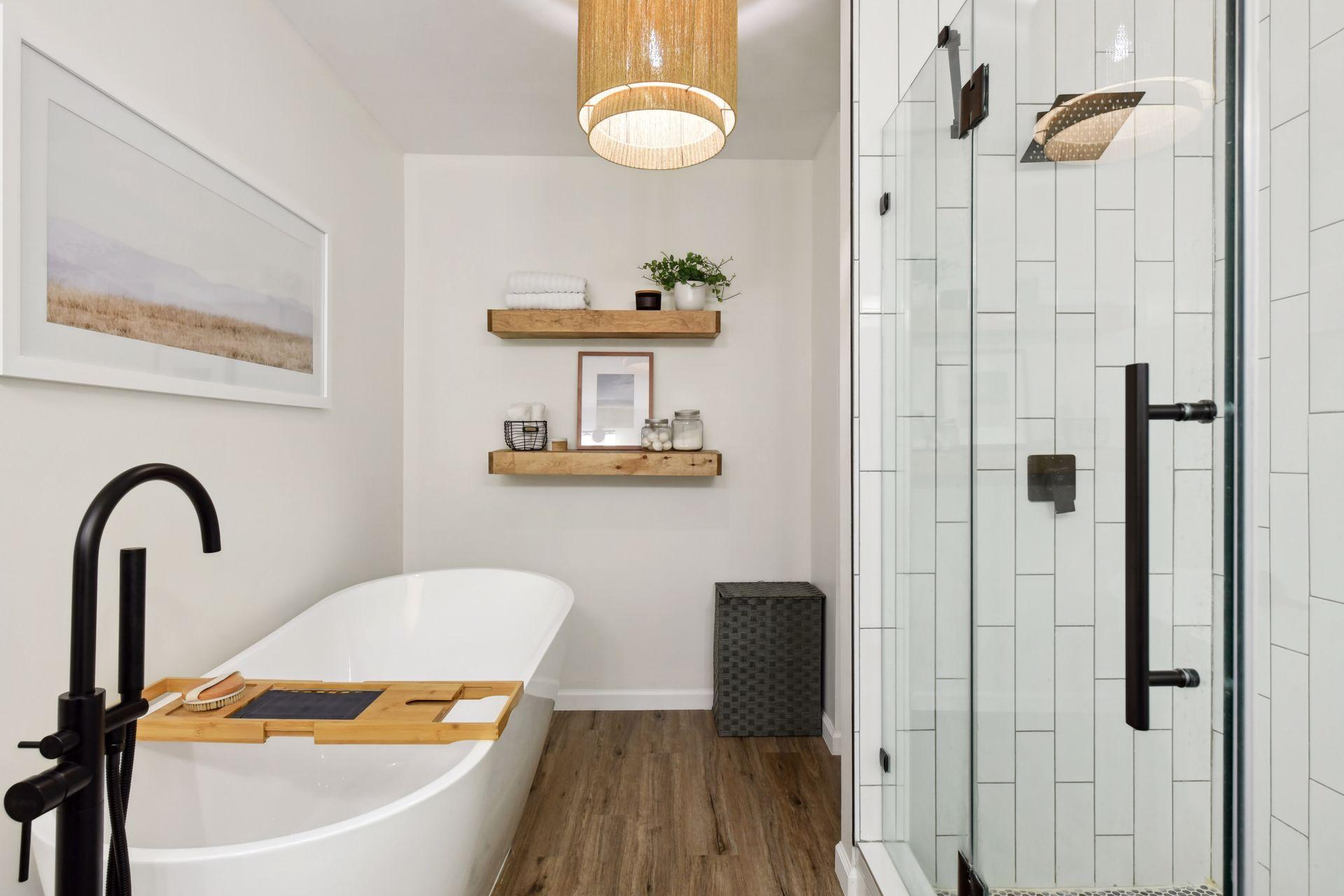 4700 Goldenrod Lane N