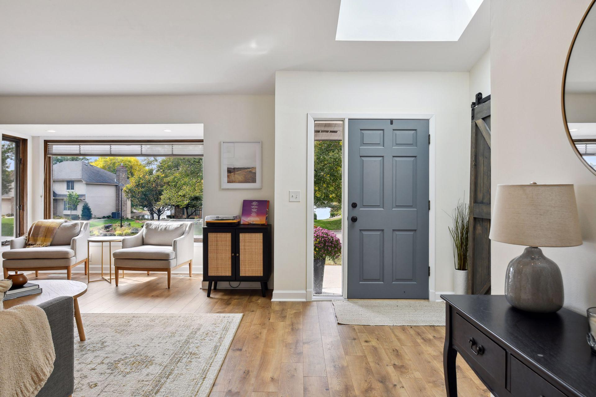 4700 Goldenrod Lane N