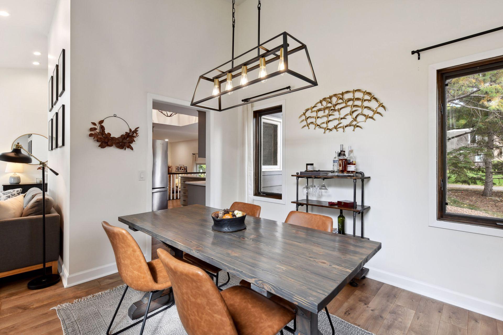 4700 Goldenrod Lane N