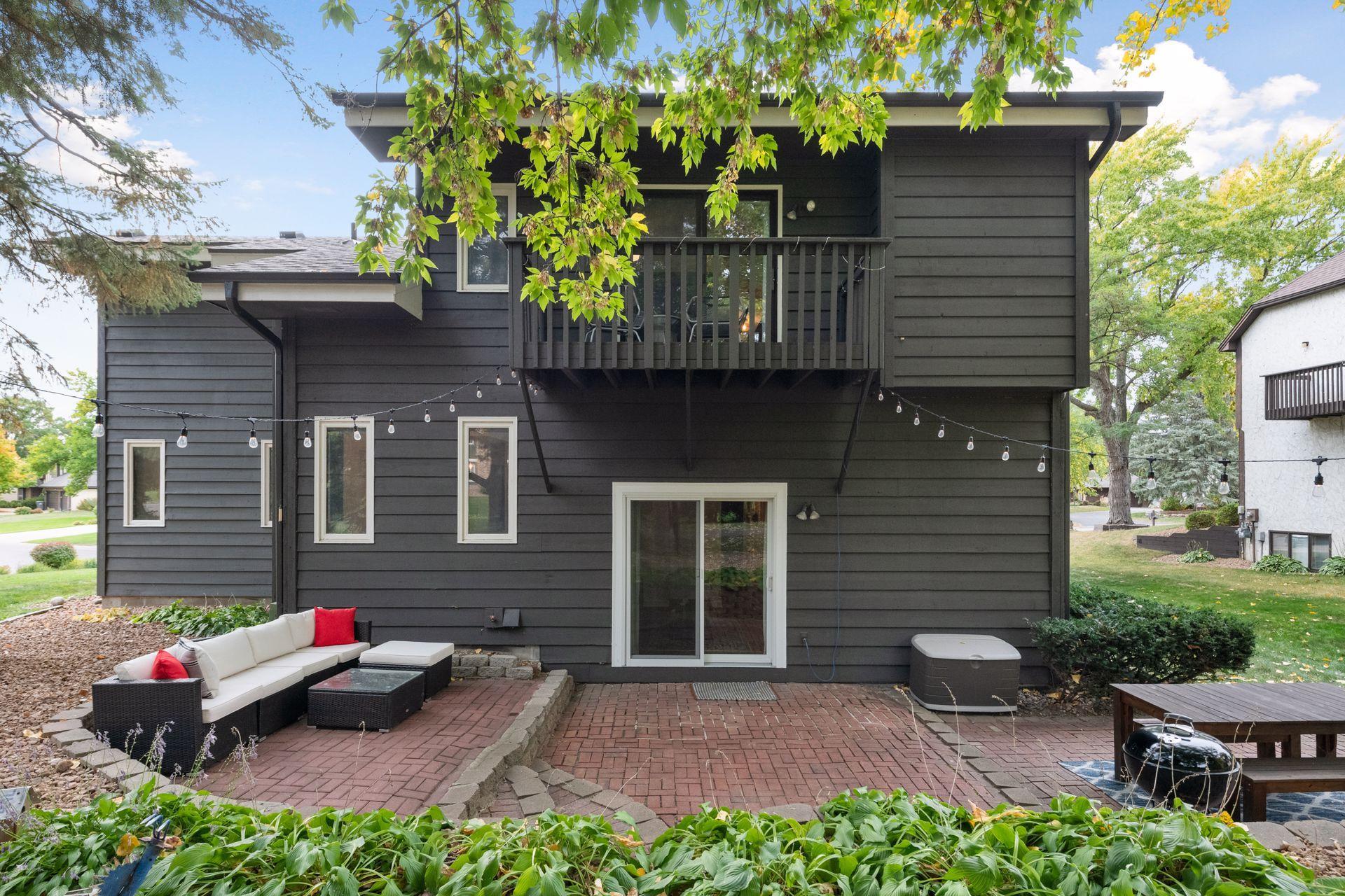 4700 Goldenrod Lane N