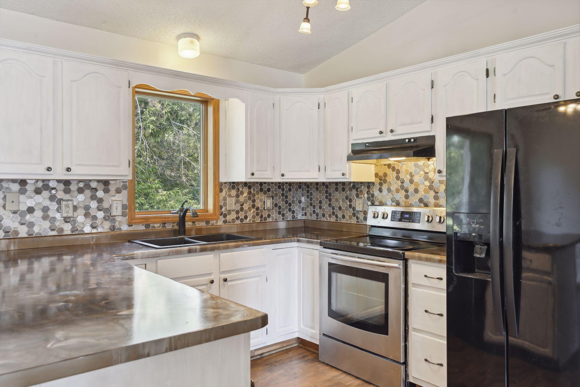 2950 Highview Knolls