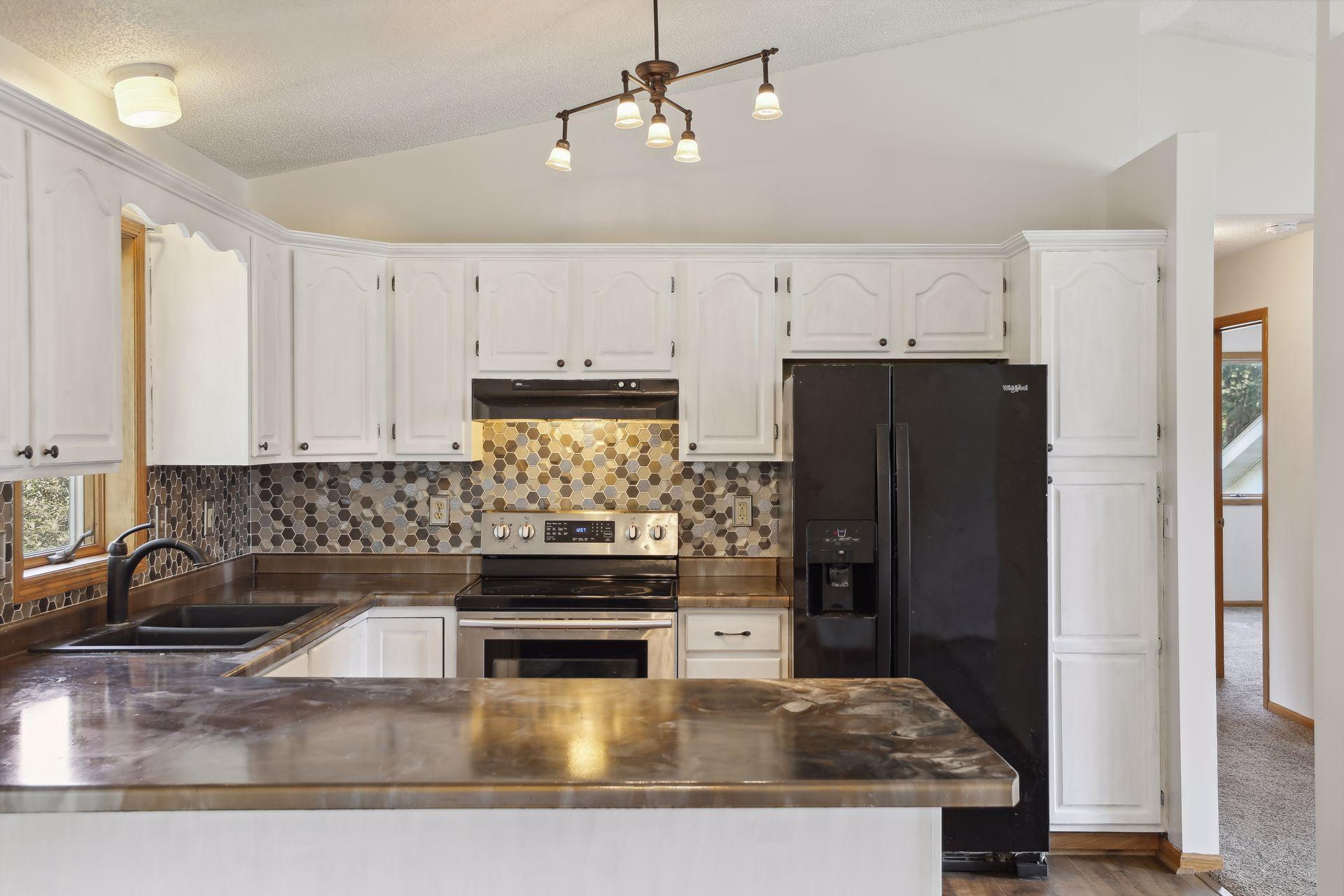 2950 Highview Knolls