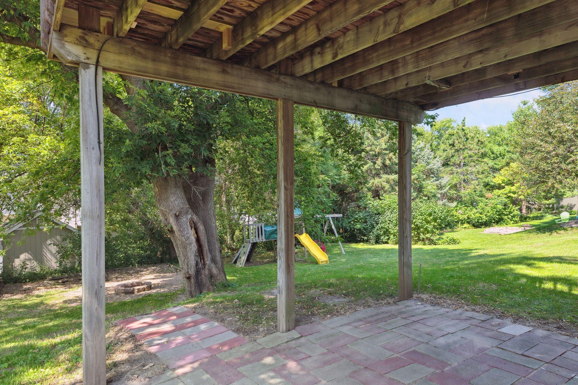 2950 Highview Knolls