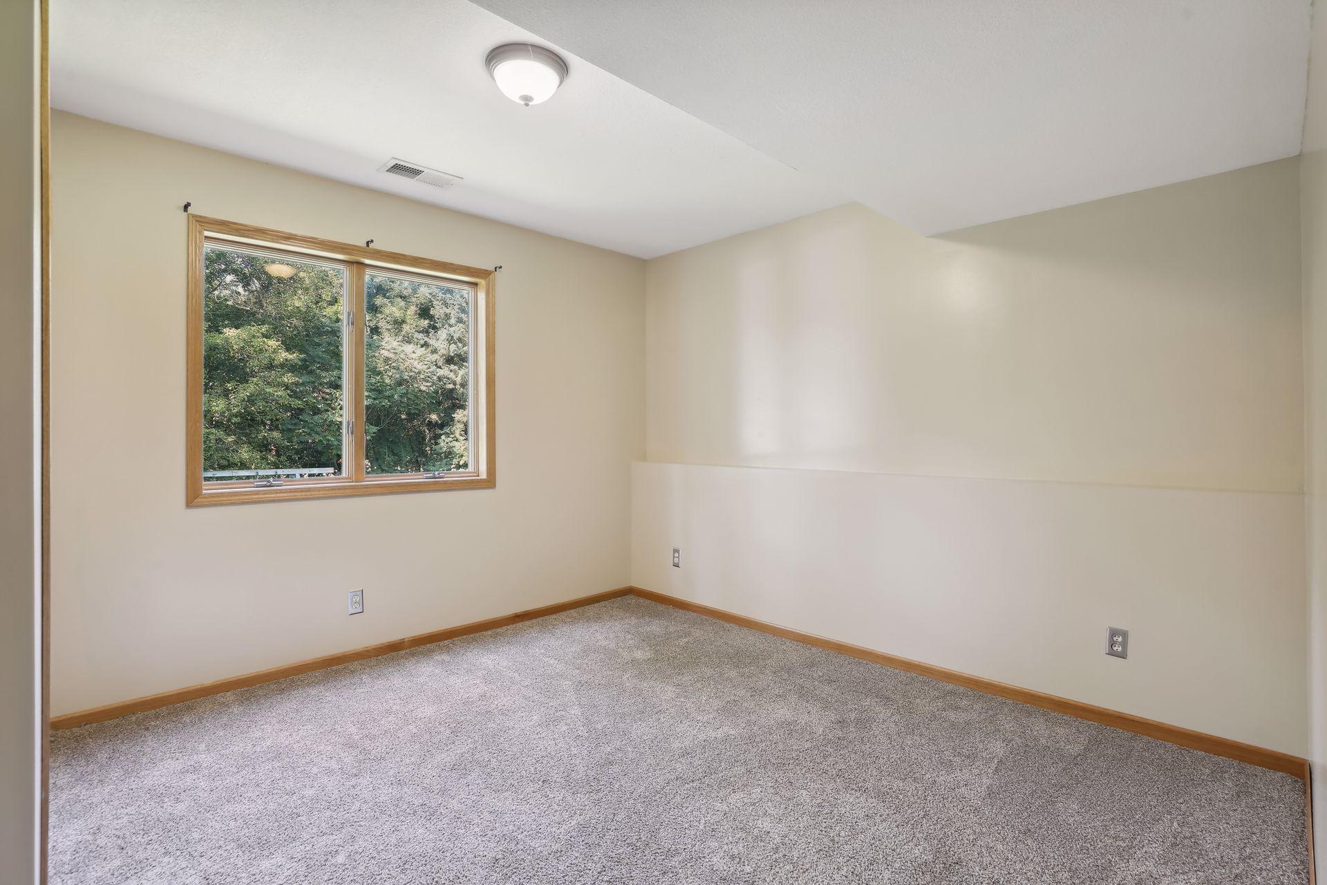 2950 Highview Knolls