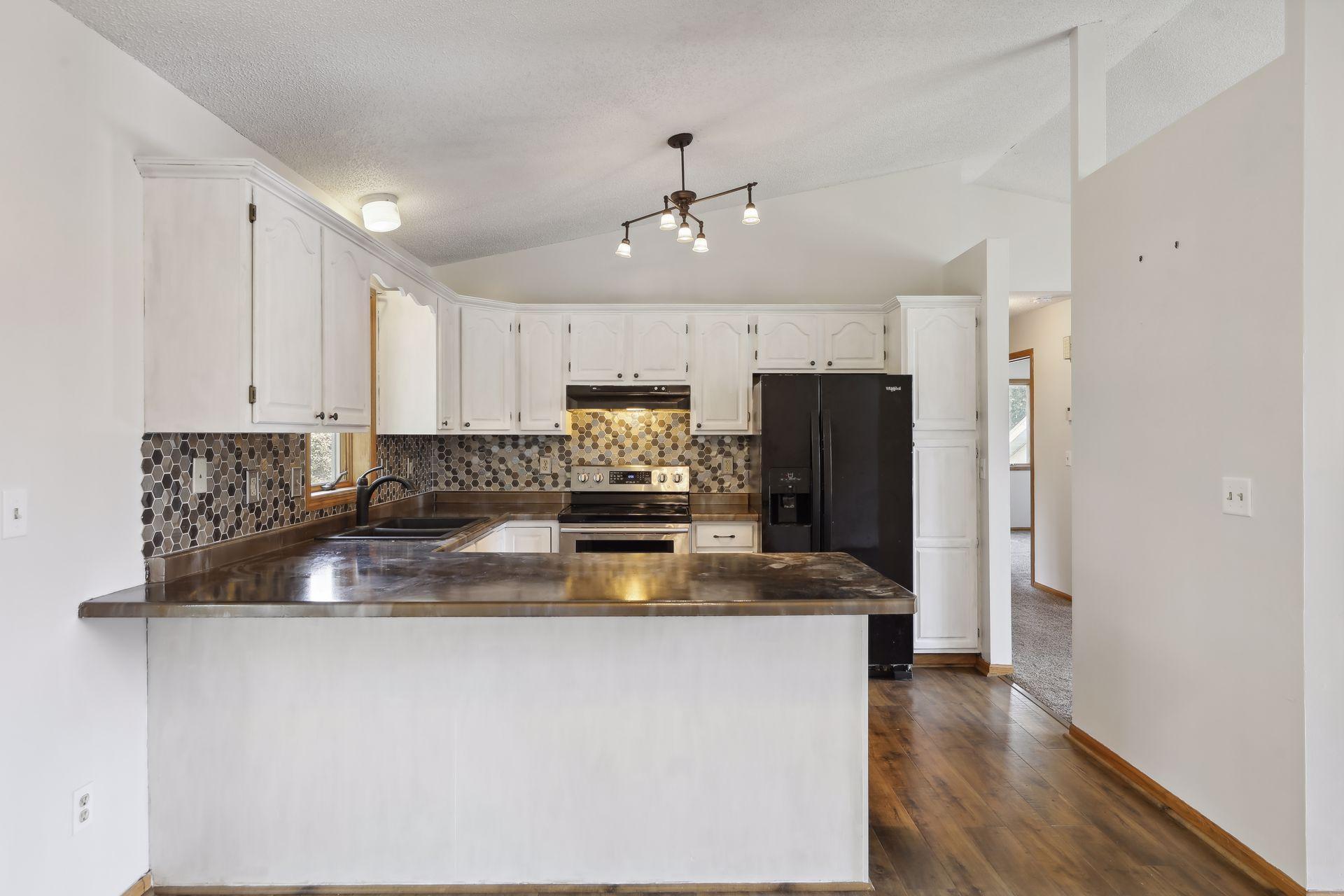 2950 Highview Knolls