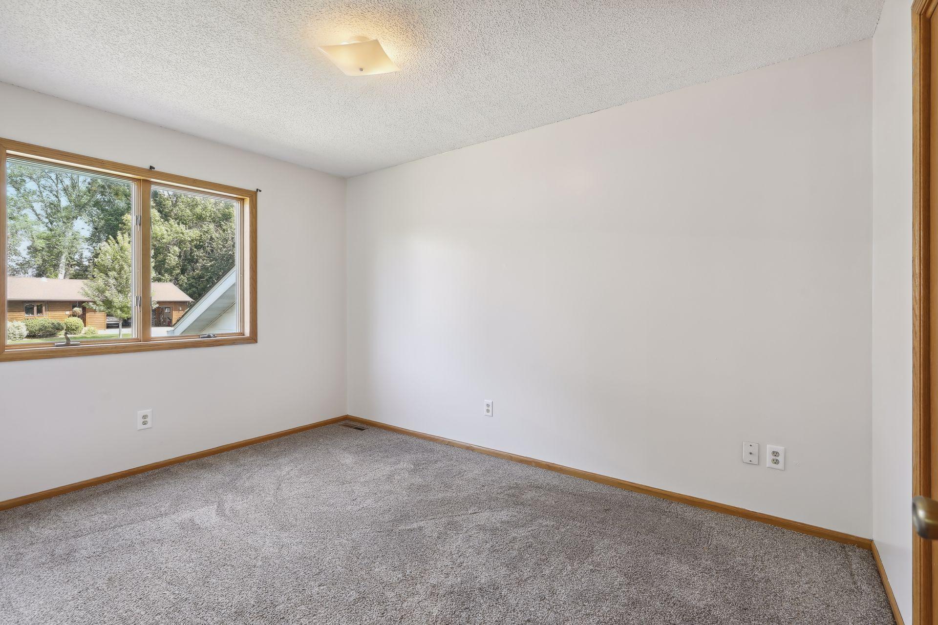 2950 Highview Knolls