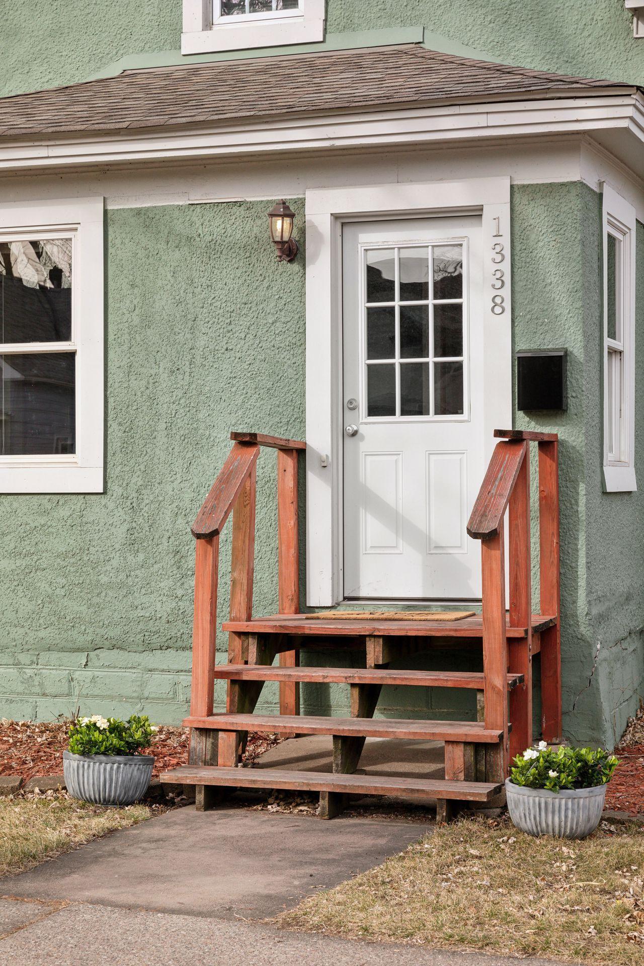 1338 Buchanan Street NE