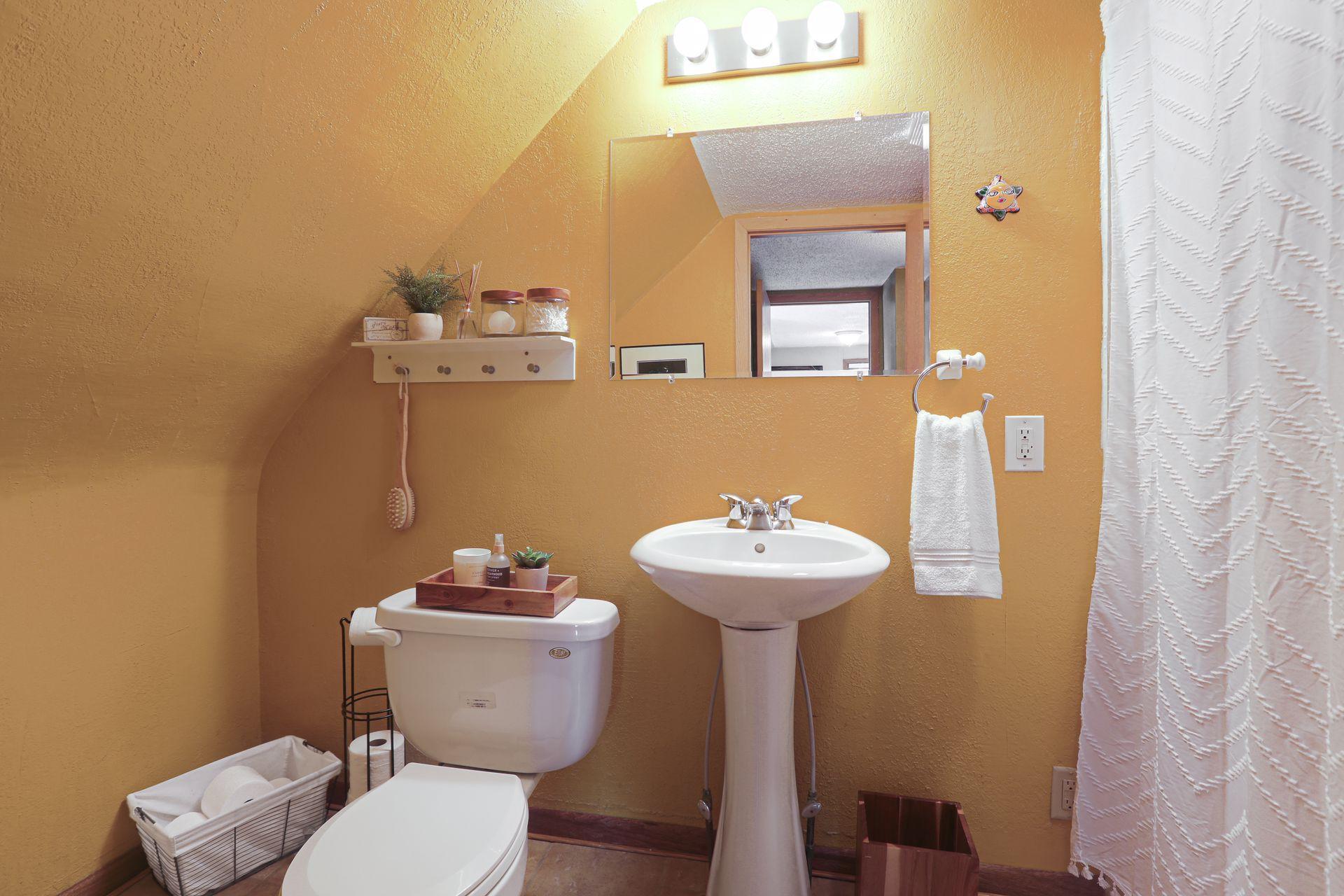 1338 Buchanan Street NE