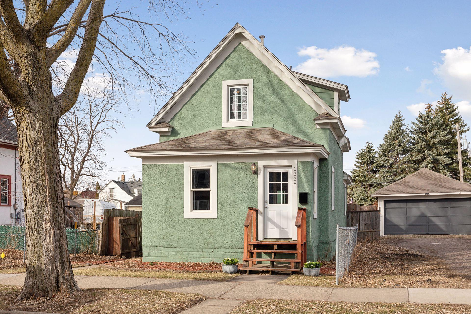 1338 Buchanan Street NE