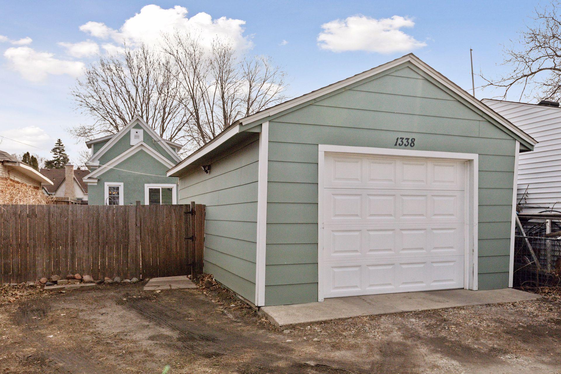 1338 Buchanan Street NE