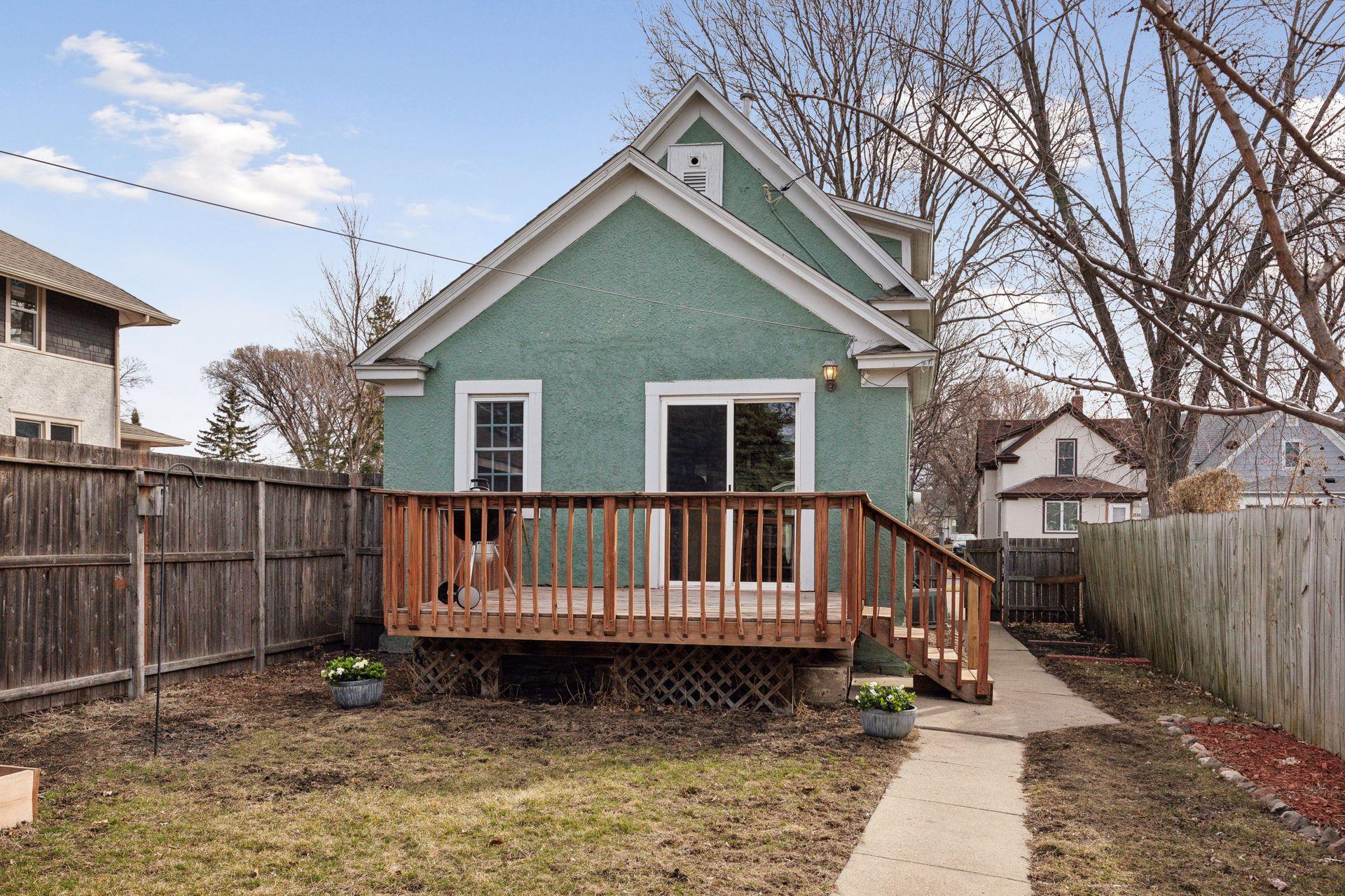 1338 Buchanan Street NE