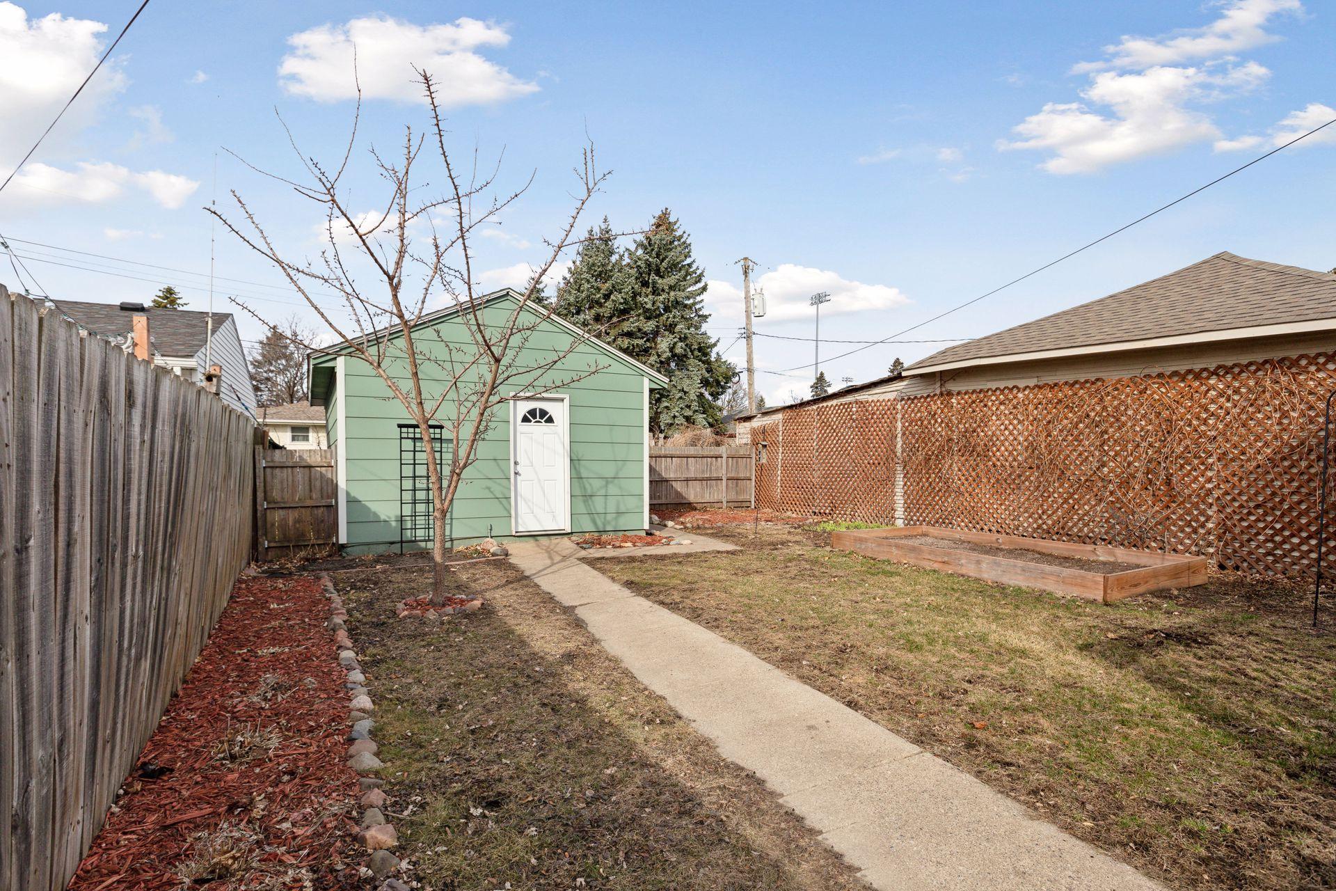 1338 Buchanan Street NE