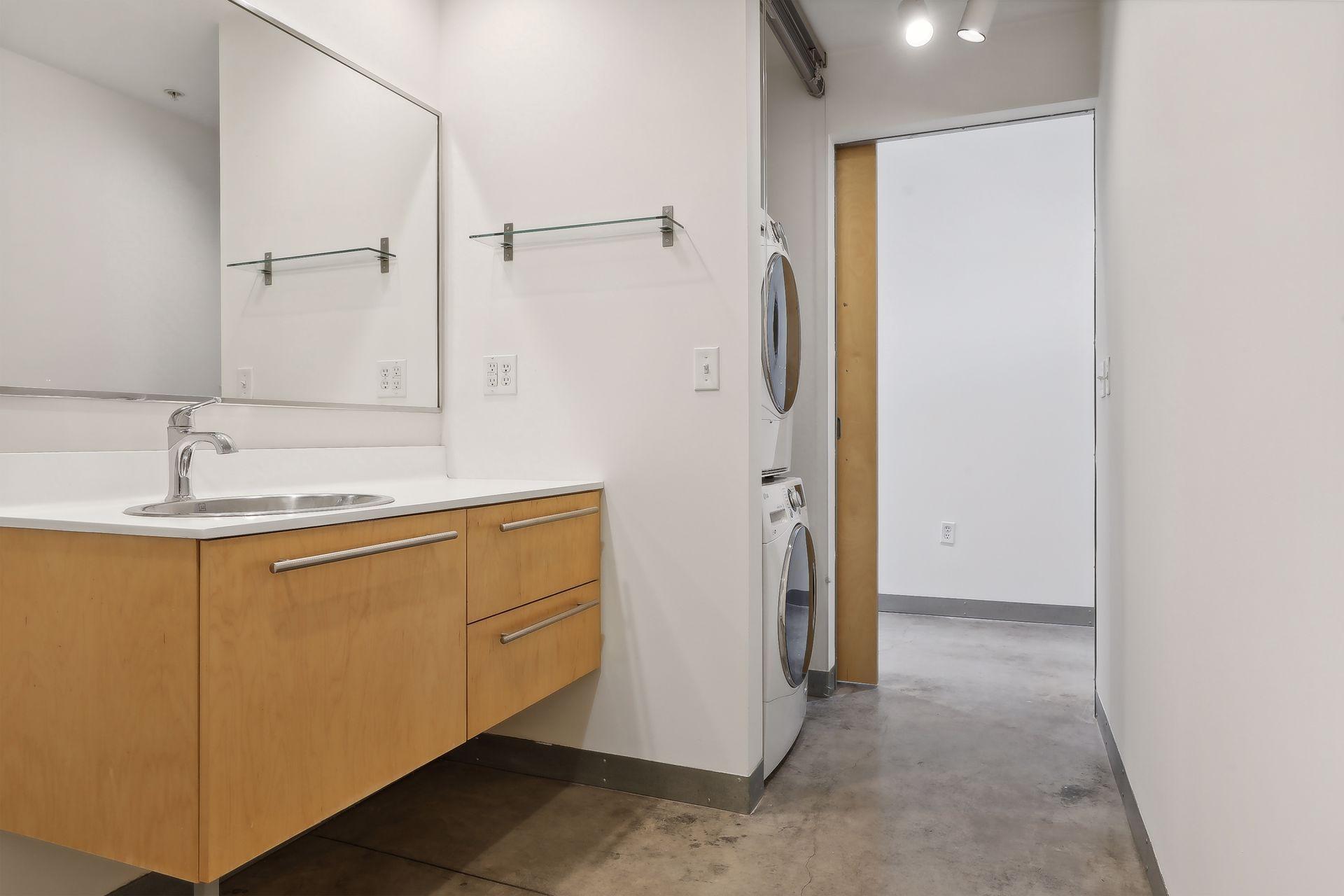 700 Washington Avenue N Unit: 626