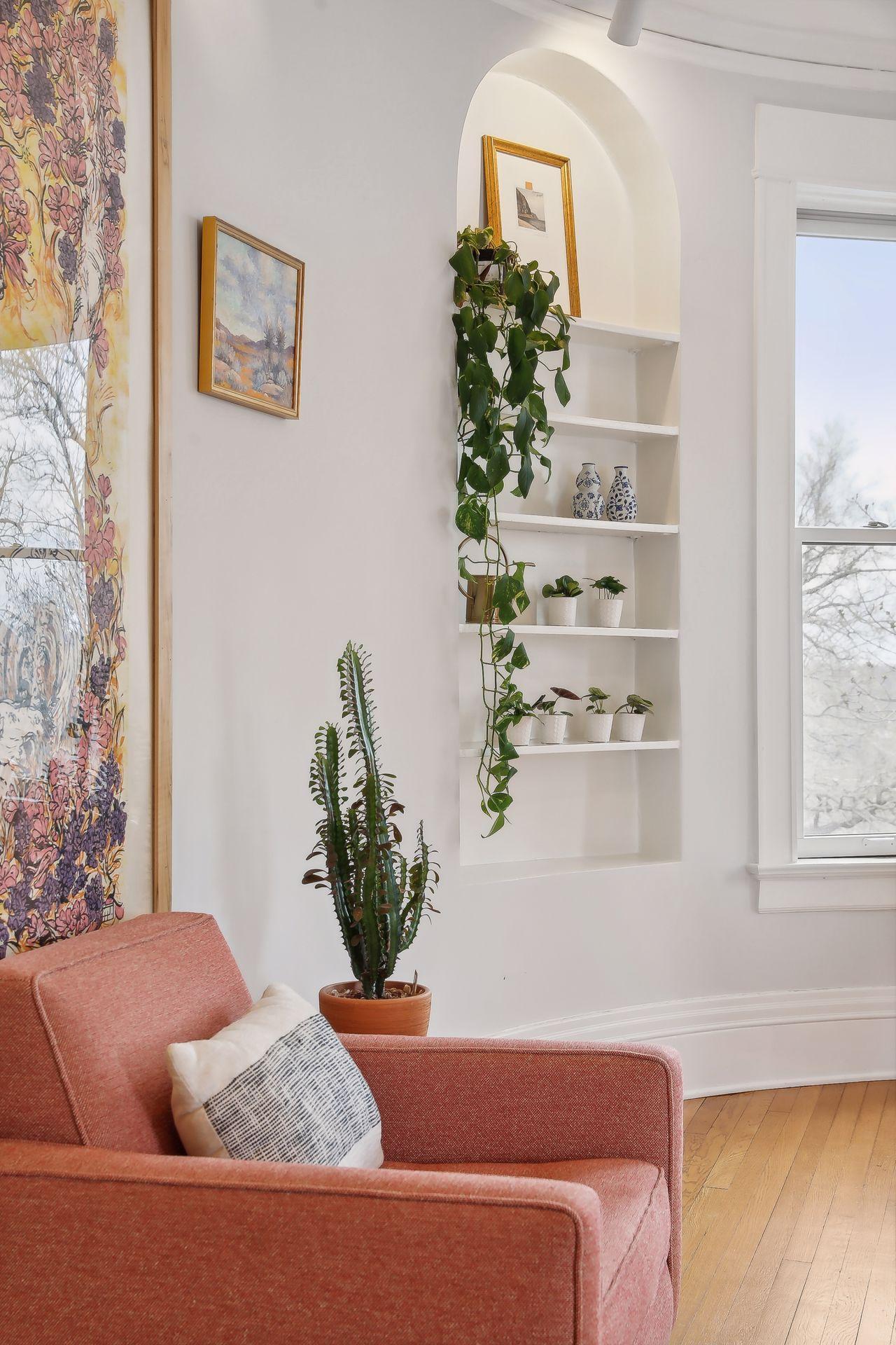 11 Summit Court Unit: 16