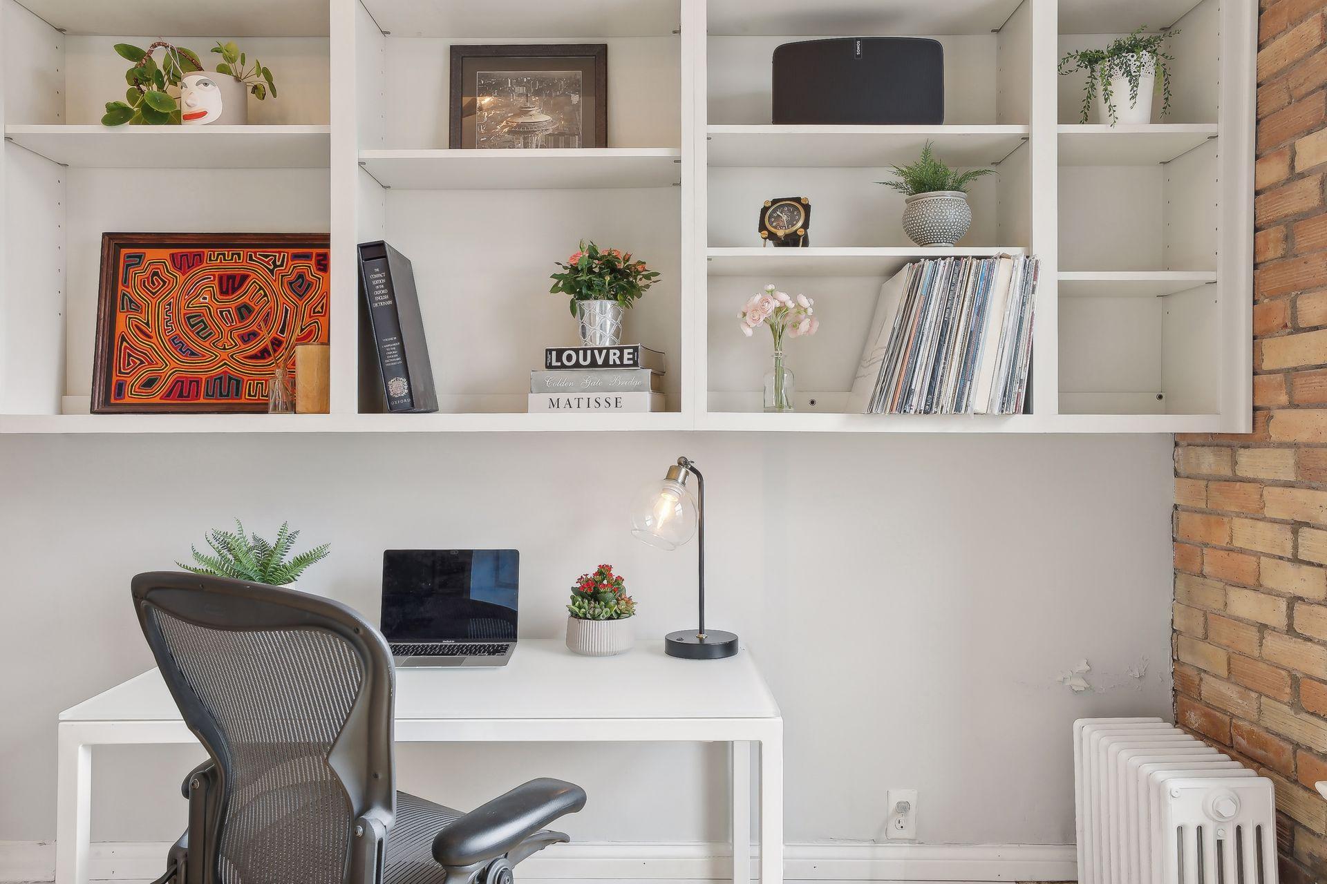 11 Summit Court Unit: 16