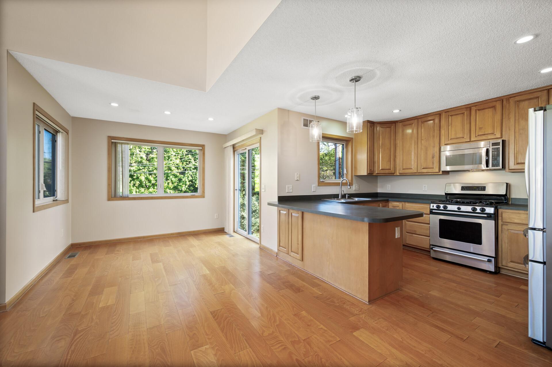 2839 Toledo Avenue S