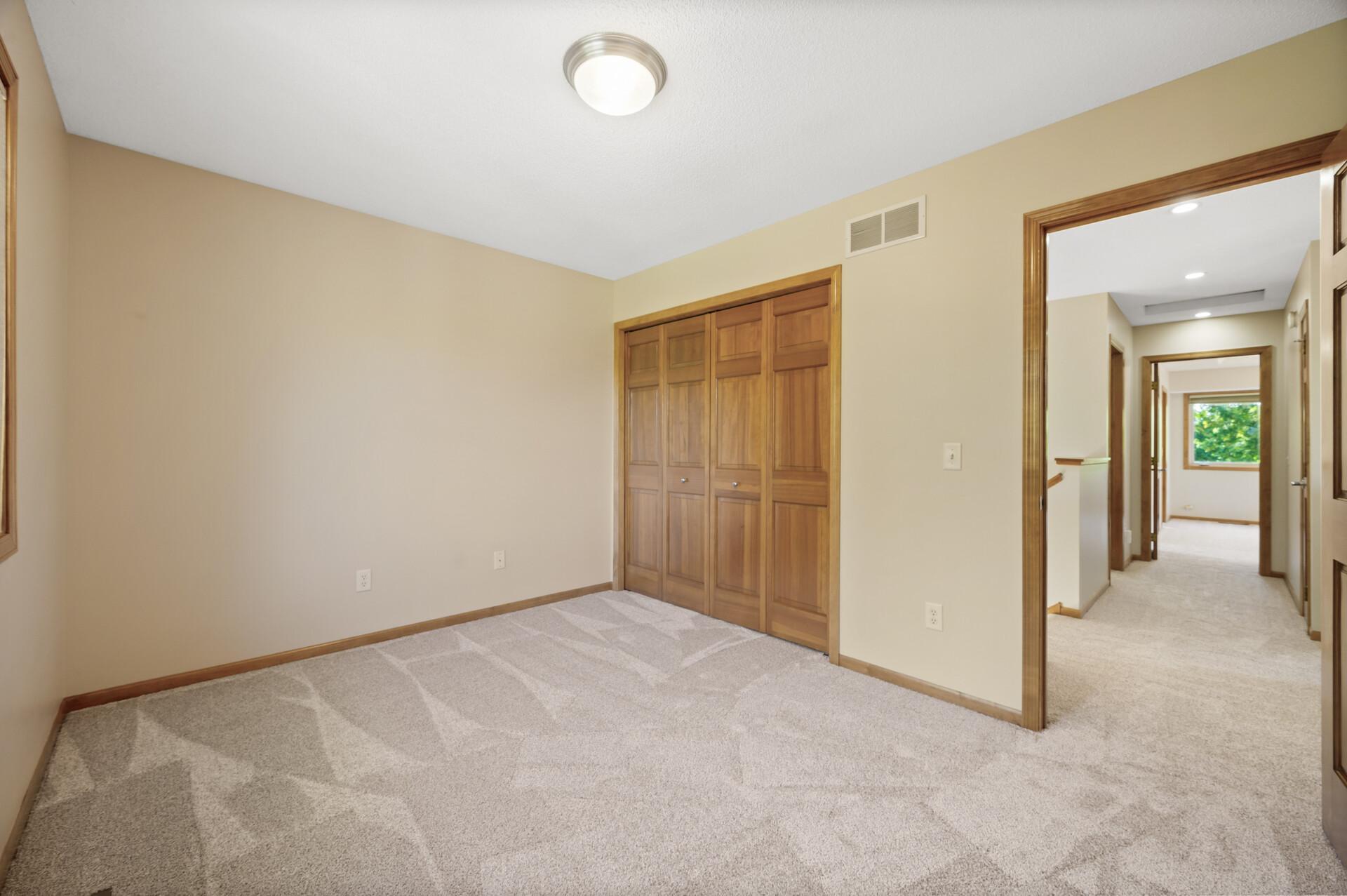 2839 Toledo Avenue S