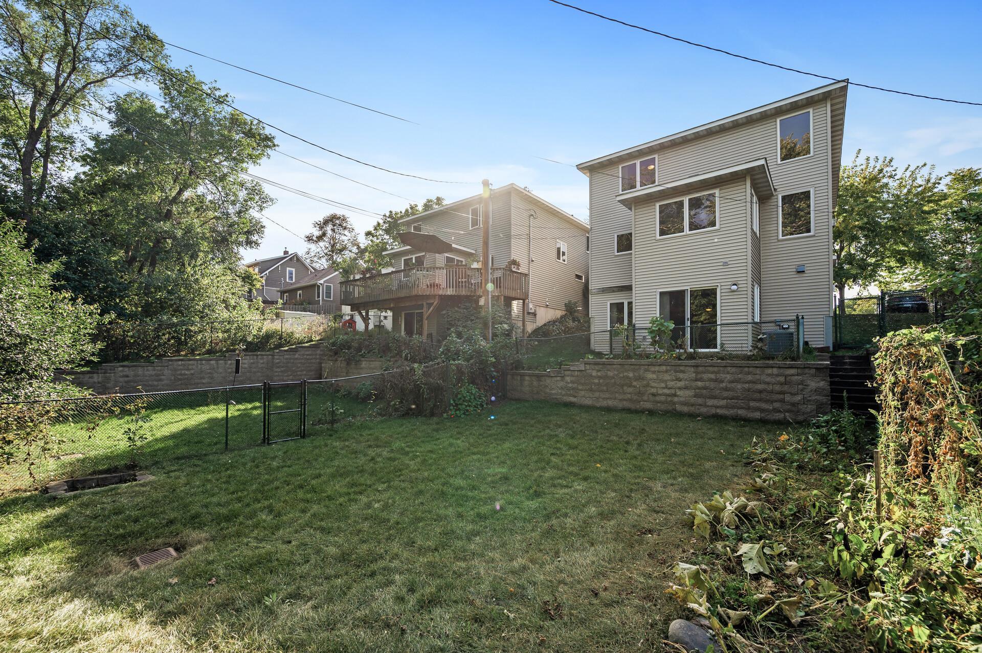 2839 Toledo Avenue S