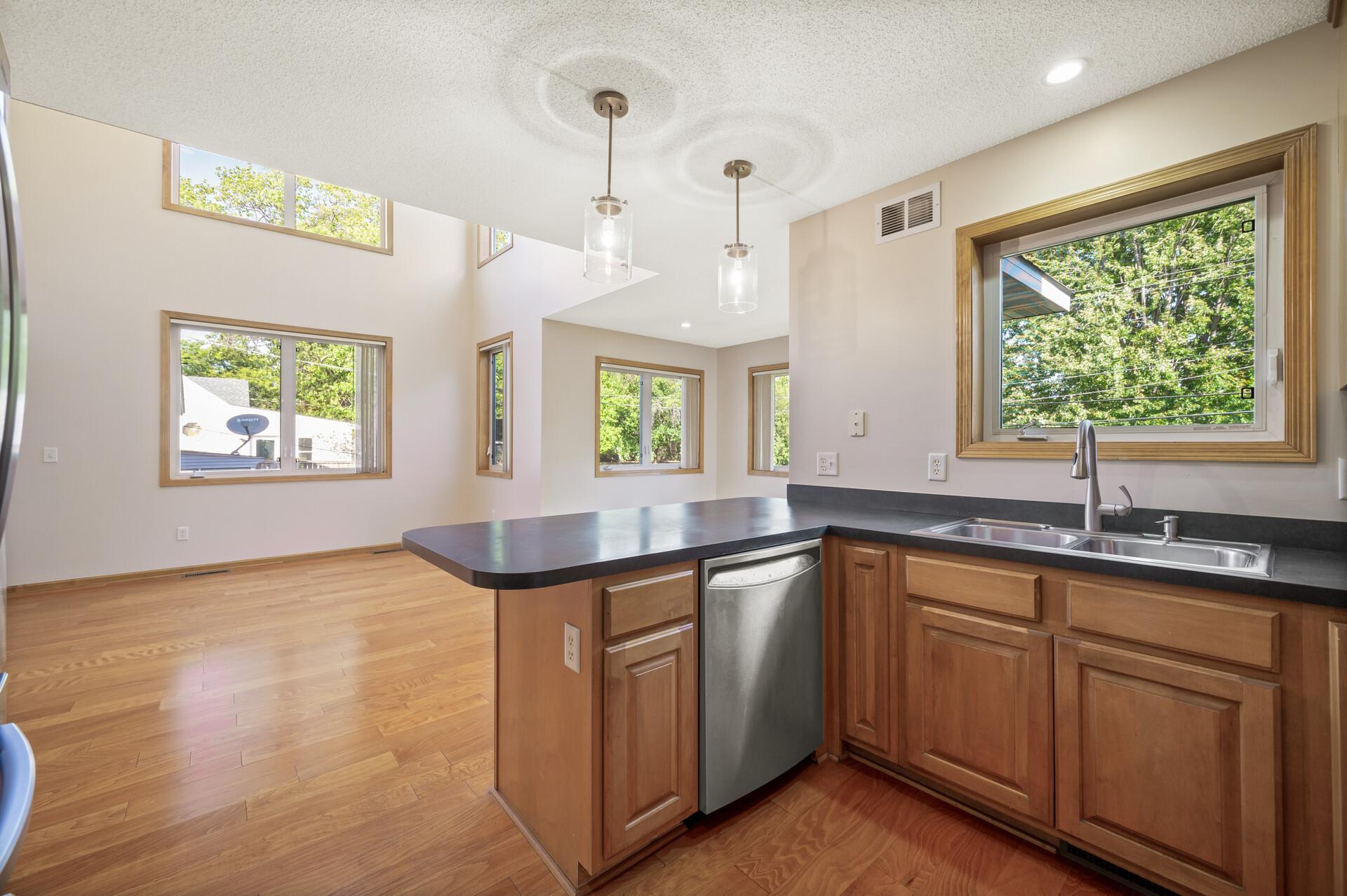 2839 Toledo Avenue S