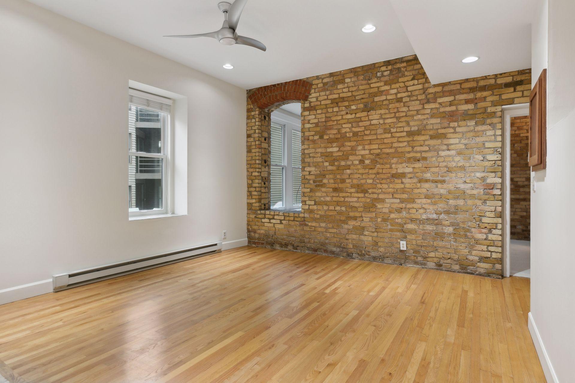 165 Western Avenue N Unit: 209