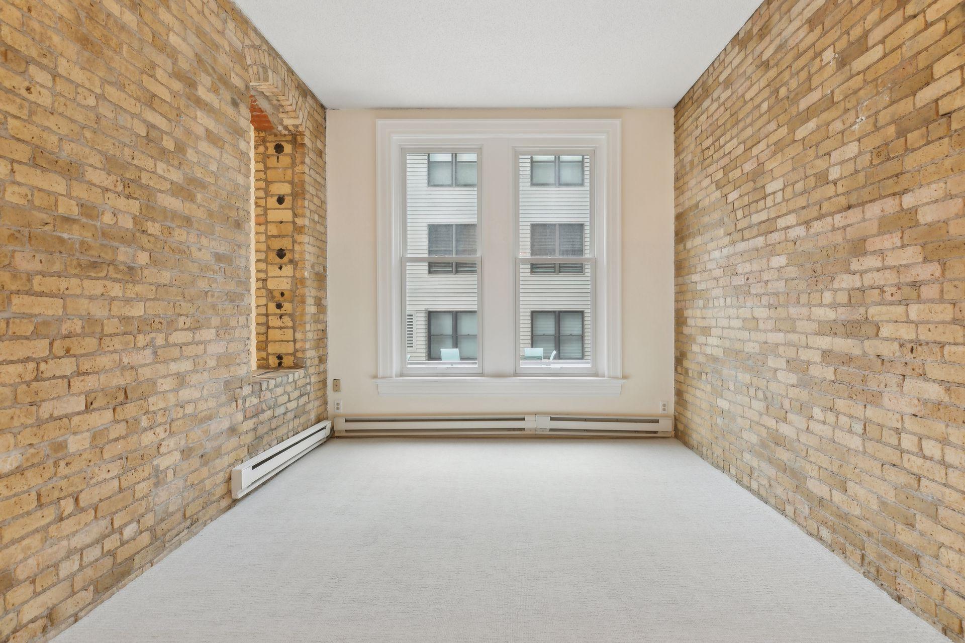 165 Western Avenue N Unit: 209