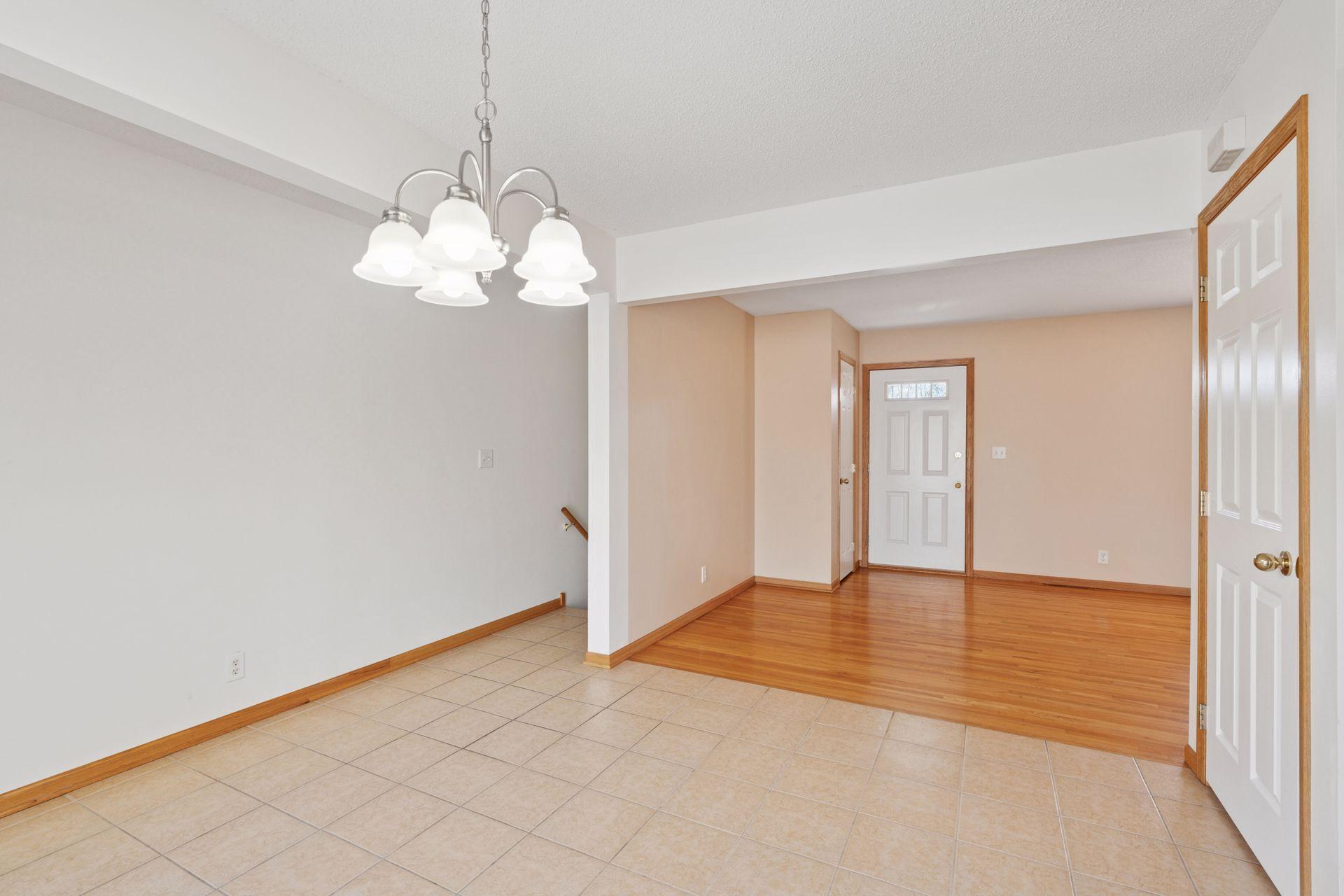 4386 Dakota Street SE