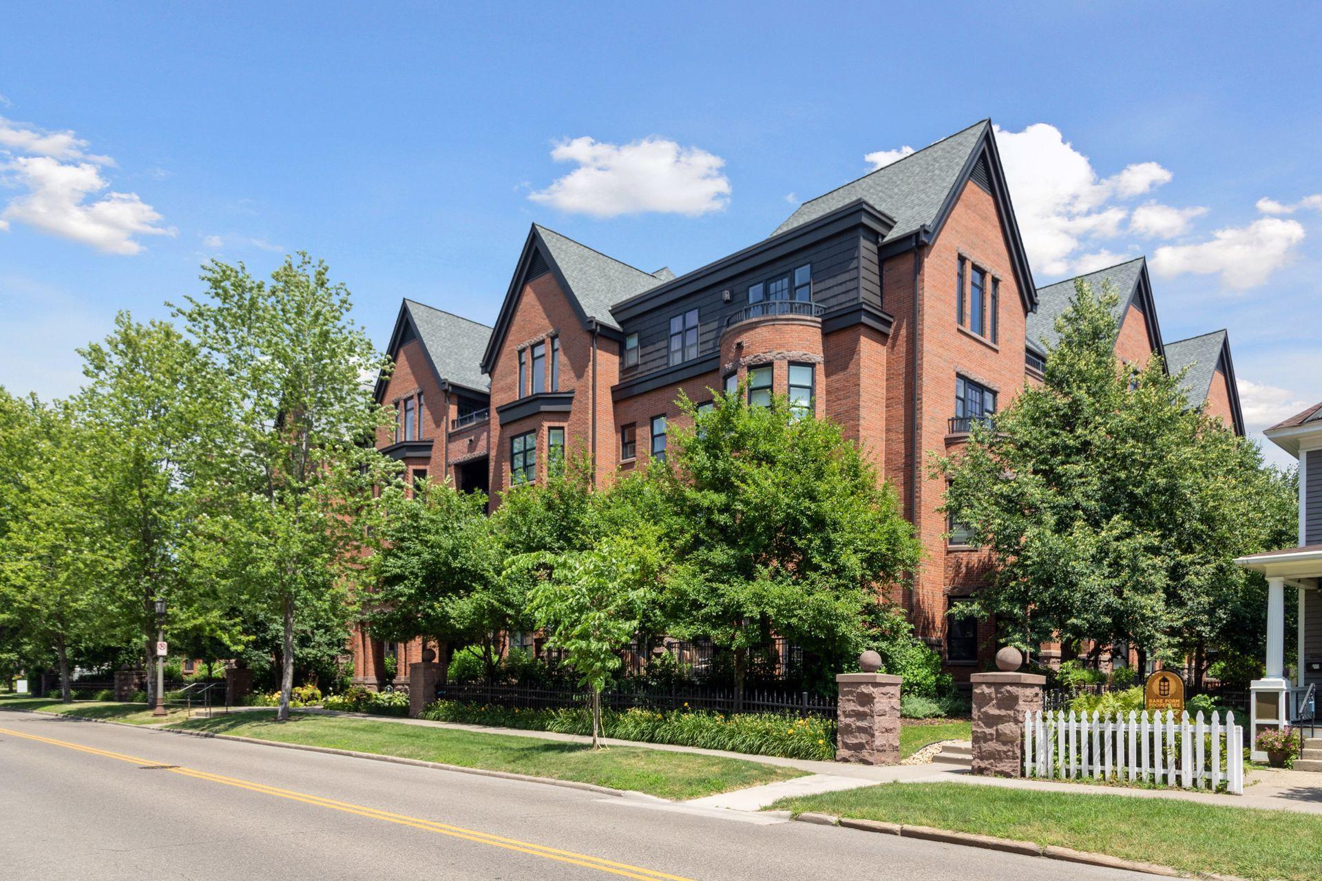 80 Western Avenue N Unit: 103