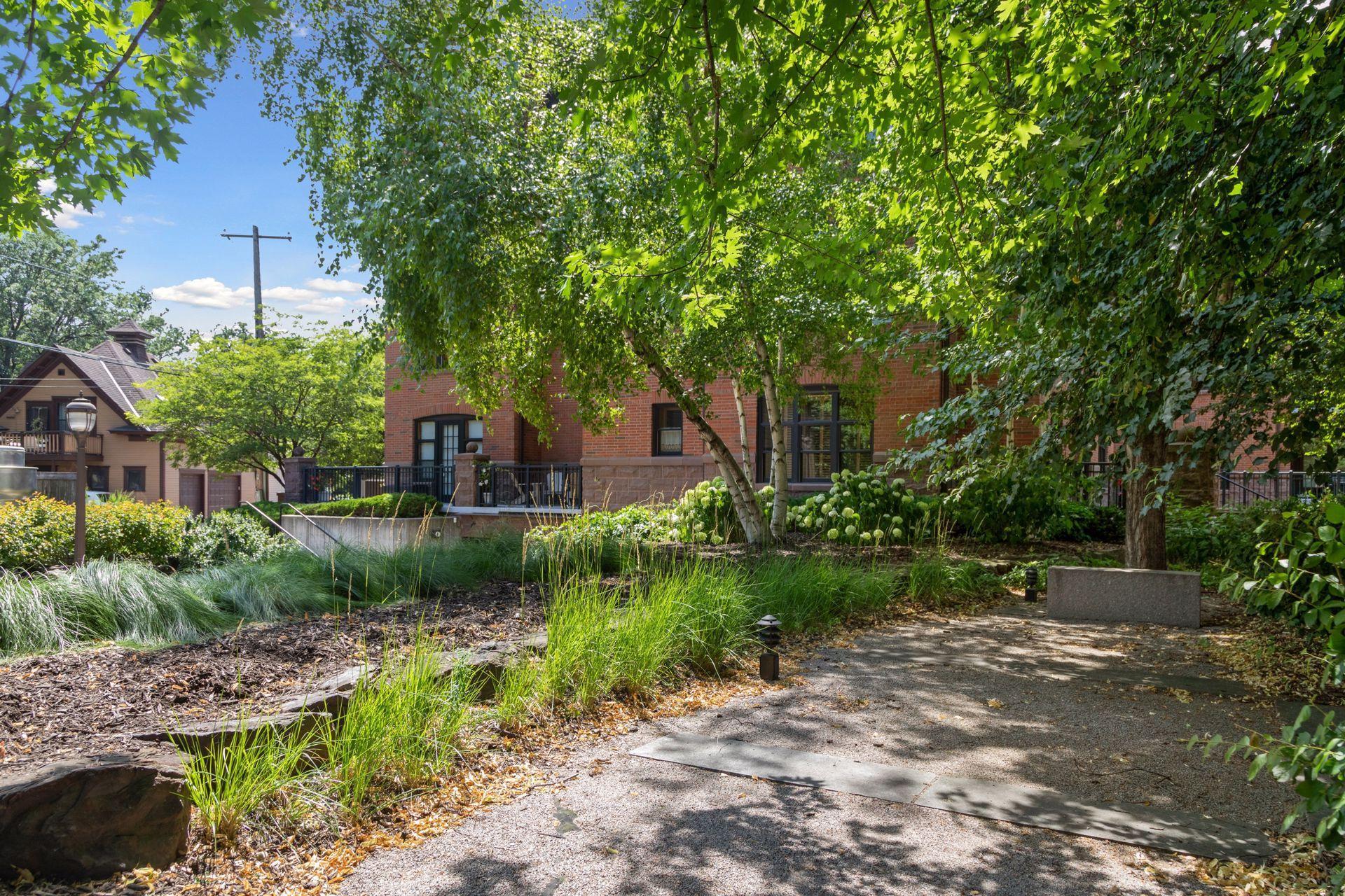 80 Western Avenue N Unit: 103