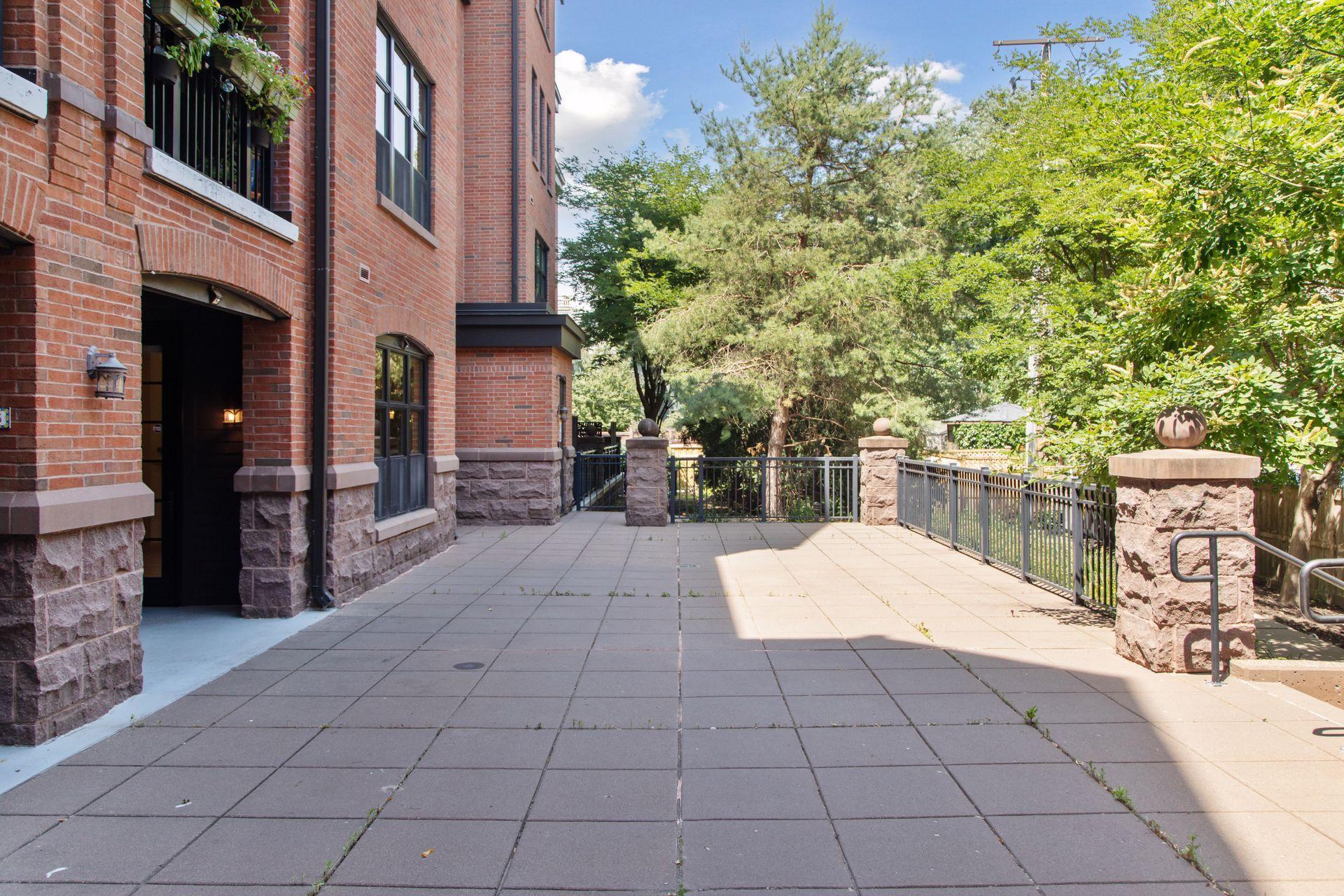 80 Western Avenue N Unit: 103