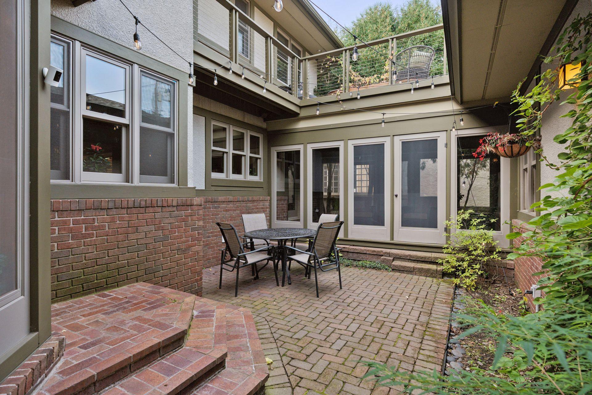 2305 Newton Avenue S