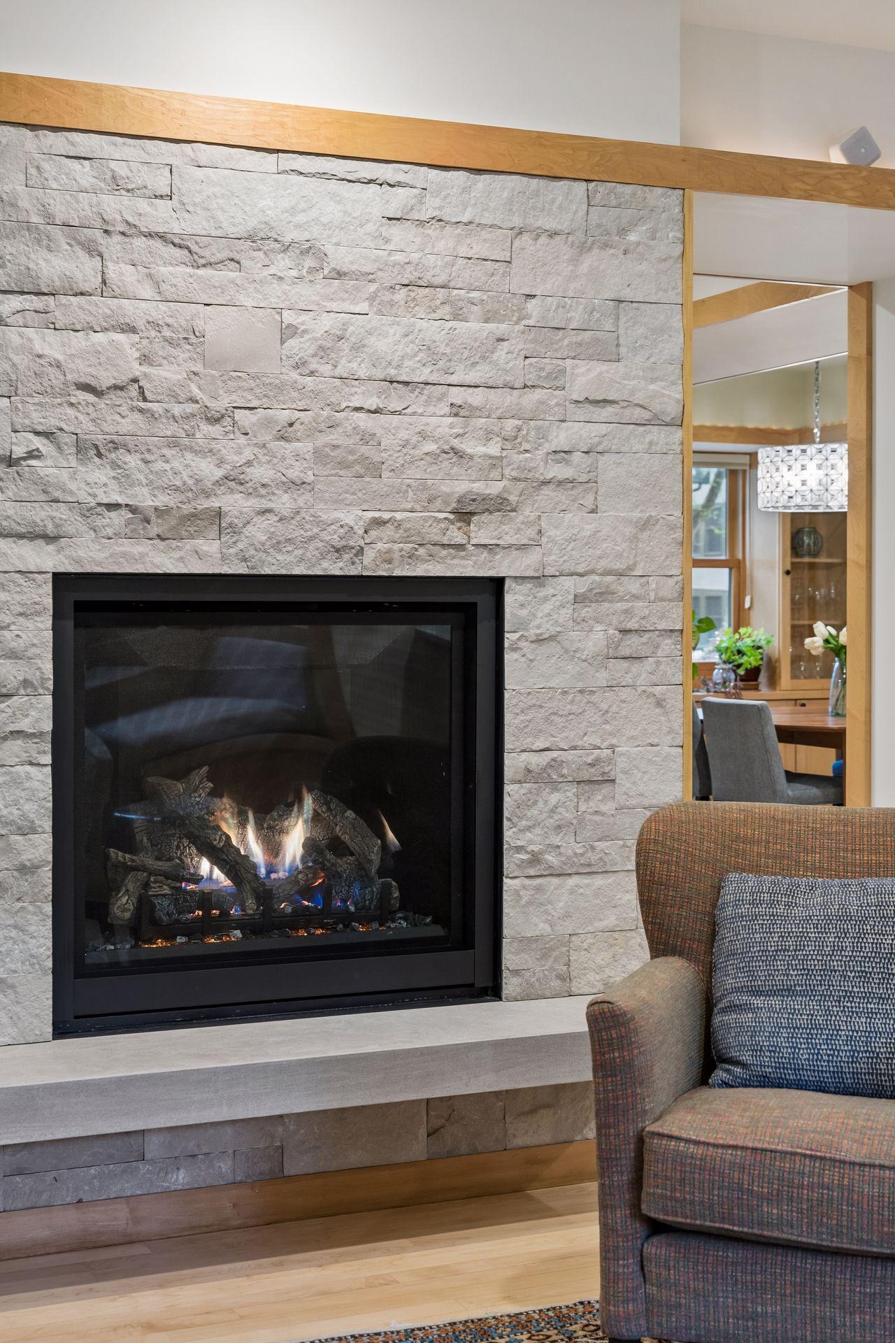 2305 Newton Avenue S