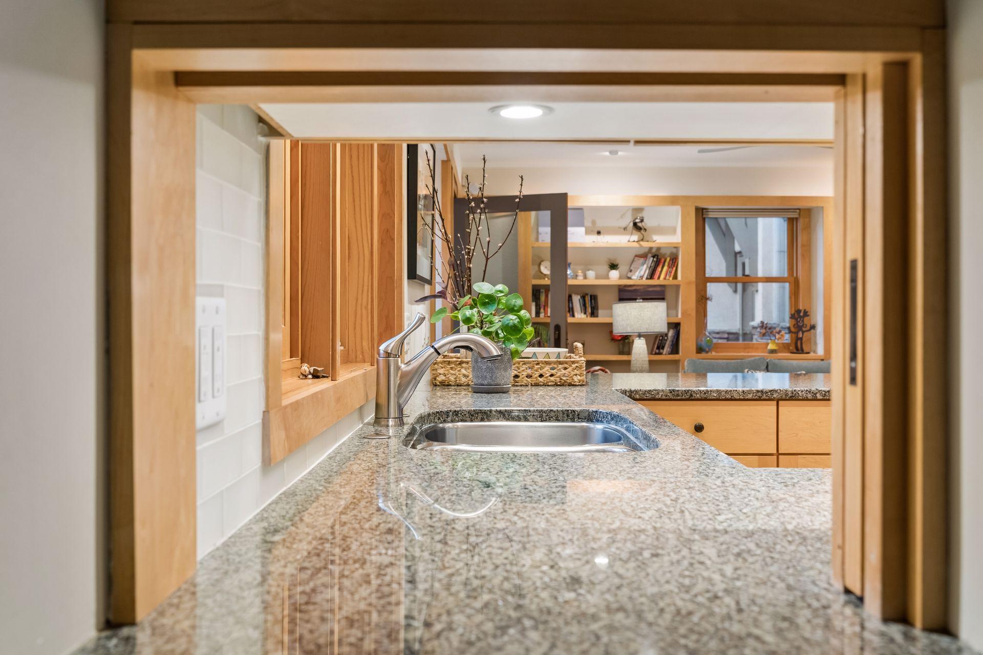 2305 Newton Avenue S