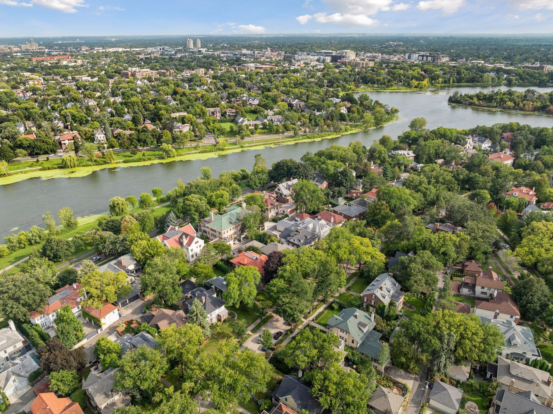 2305 Newton Avenue S