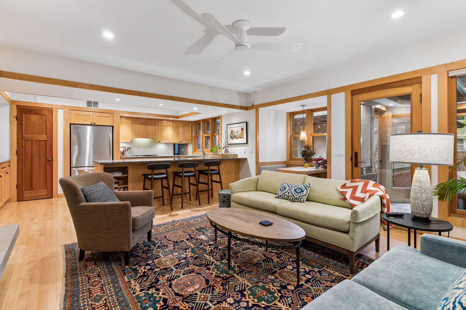 2305 Newton Avenue S