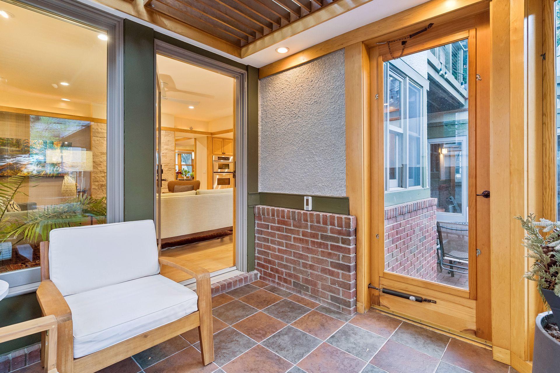 2305 Newton Avenue S