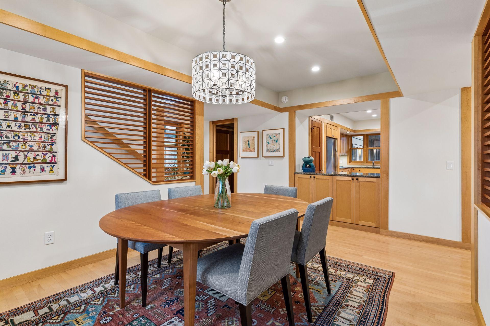 2305 Newton Avenue S