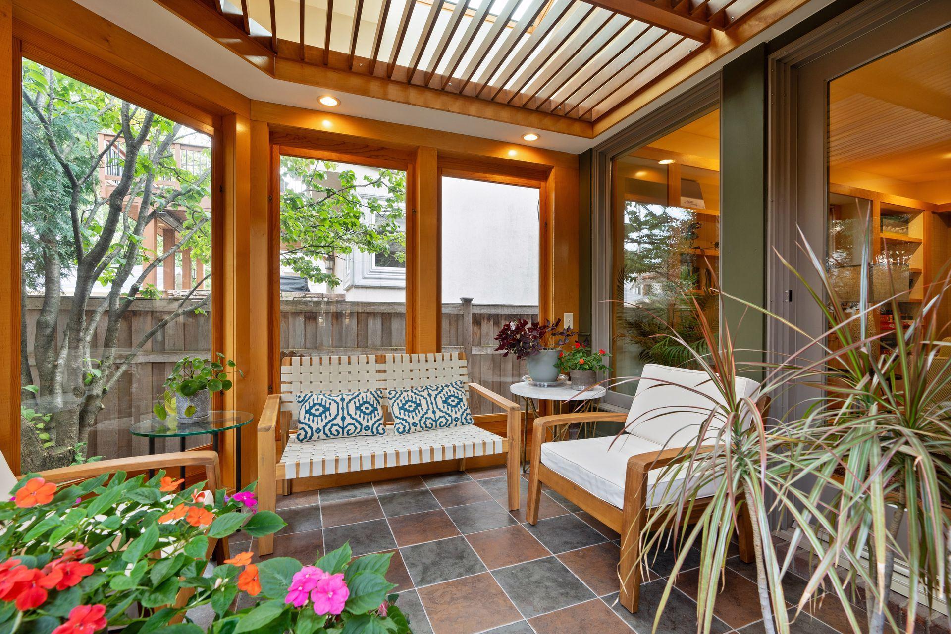 2305 Newton Avenue S