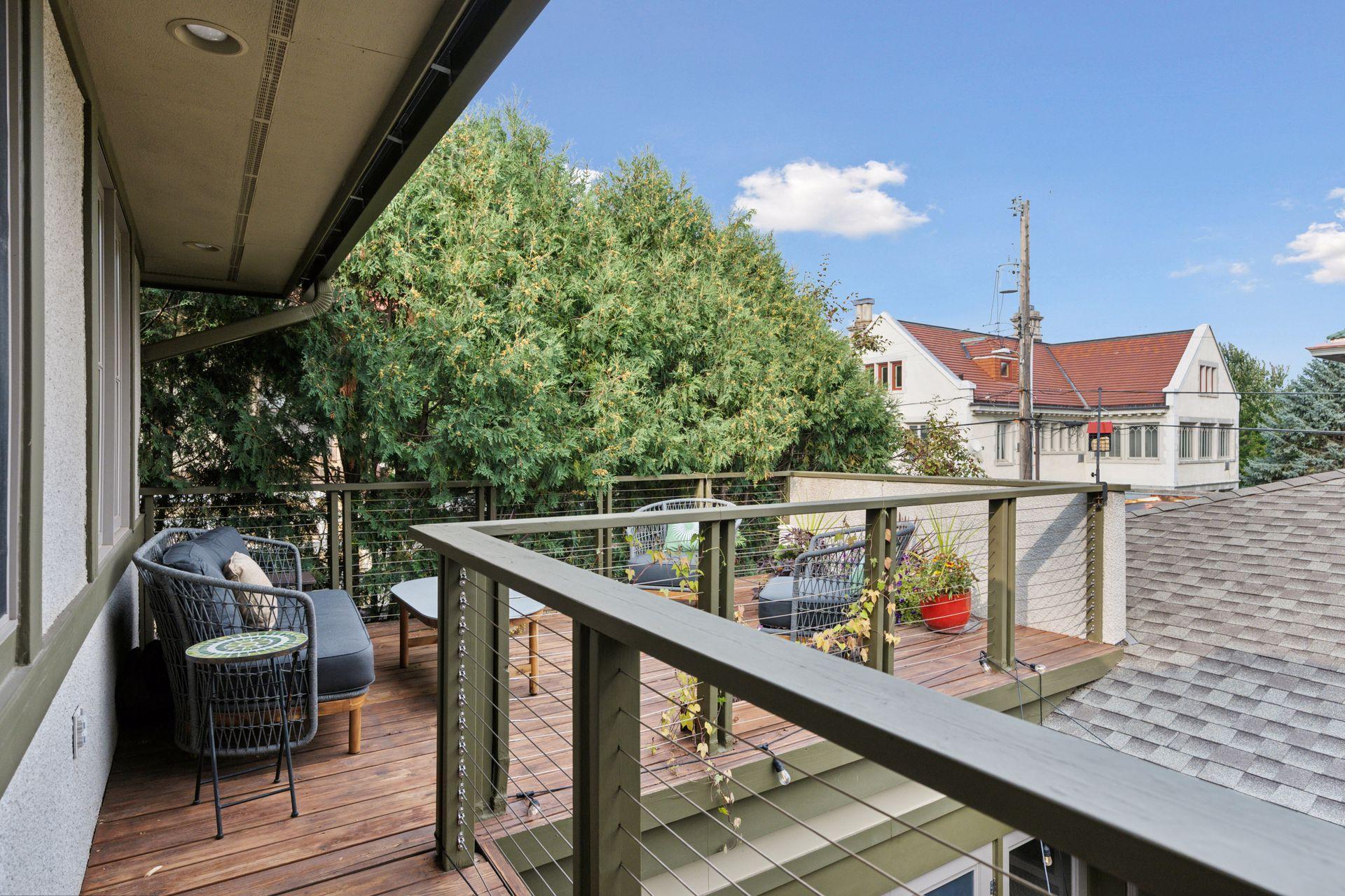 2305 Newton Avenue S