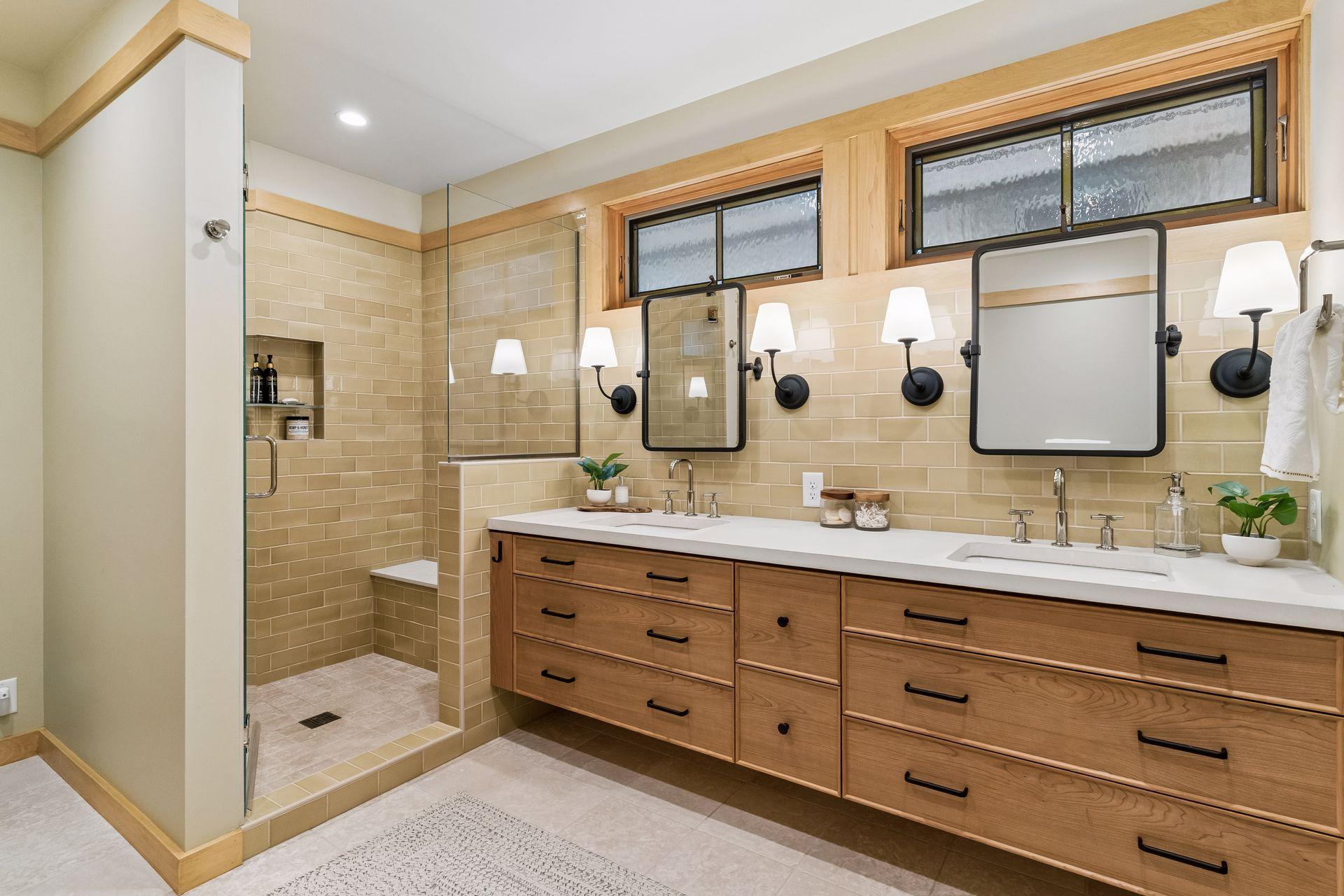 2305 Newton Avenue S