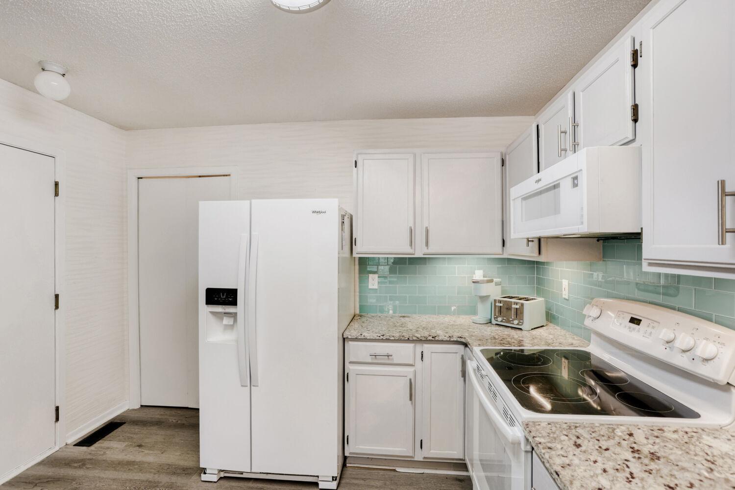 790 County Road F W Unit: 66
